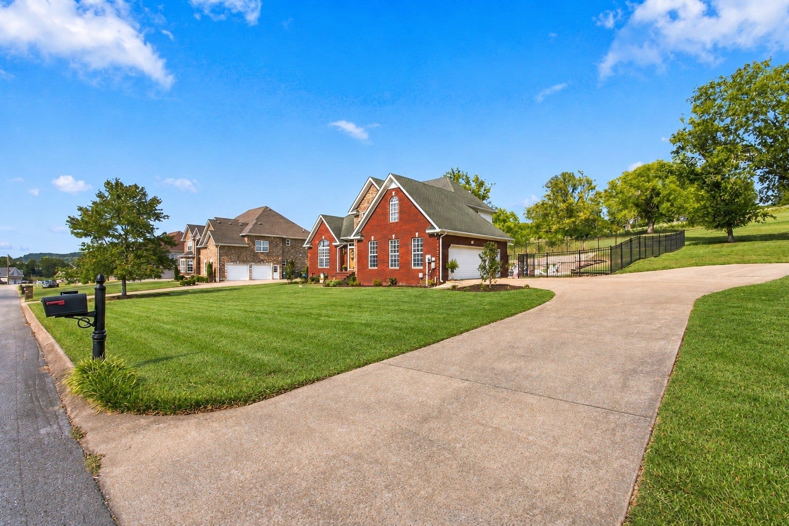 126 Stonecreek Dr