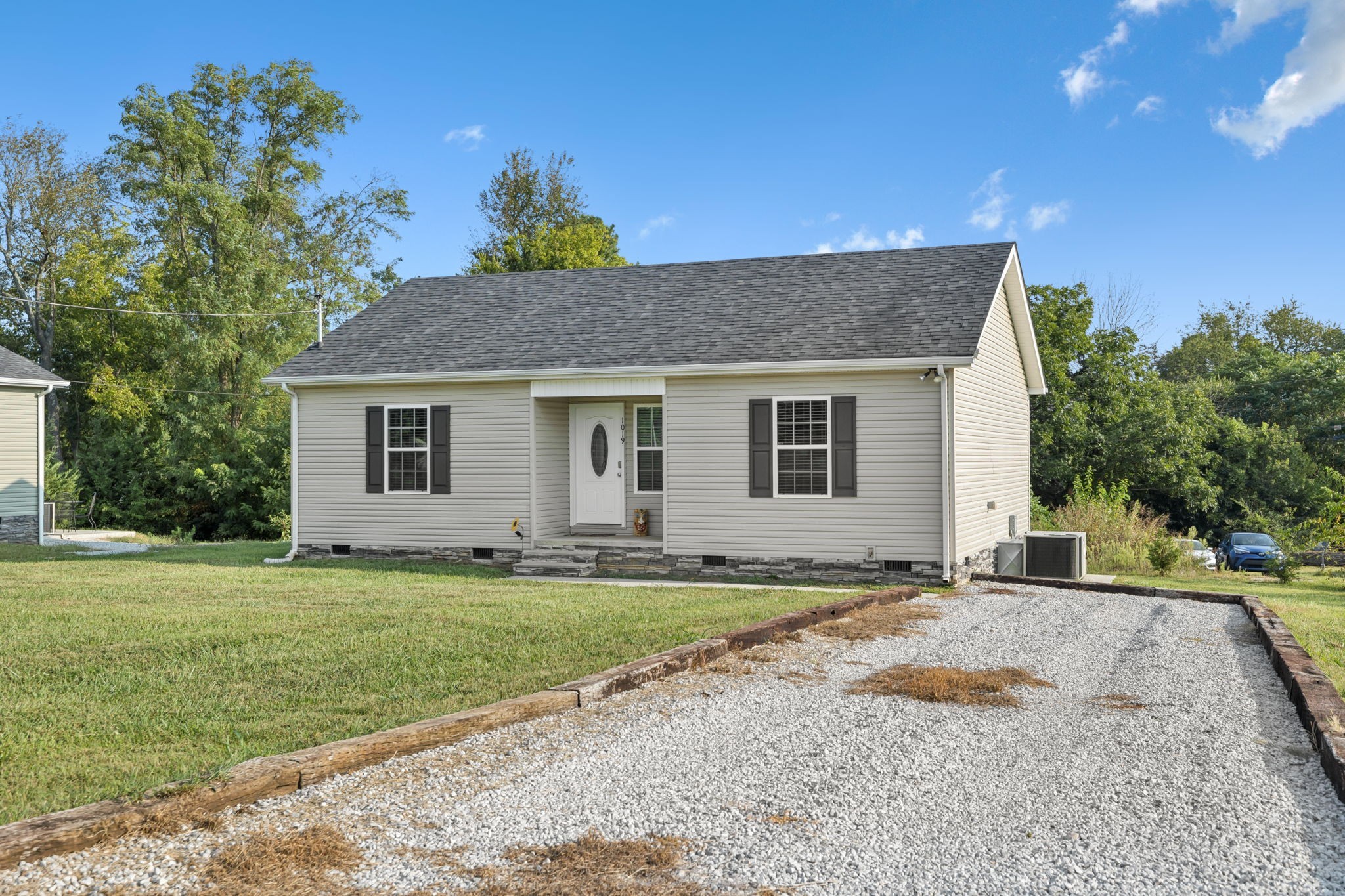 1019 Old Cowan Rd