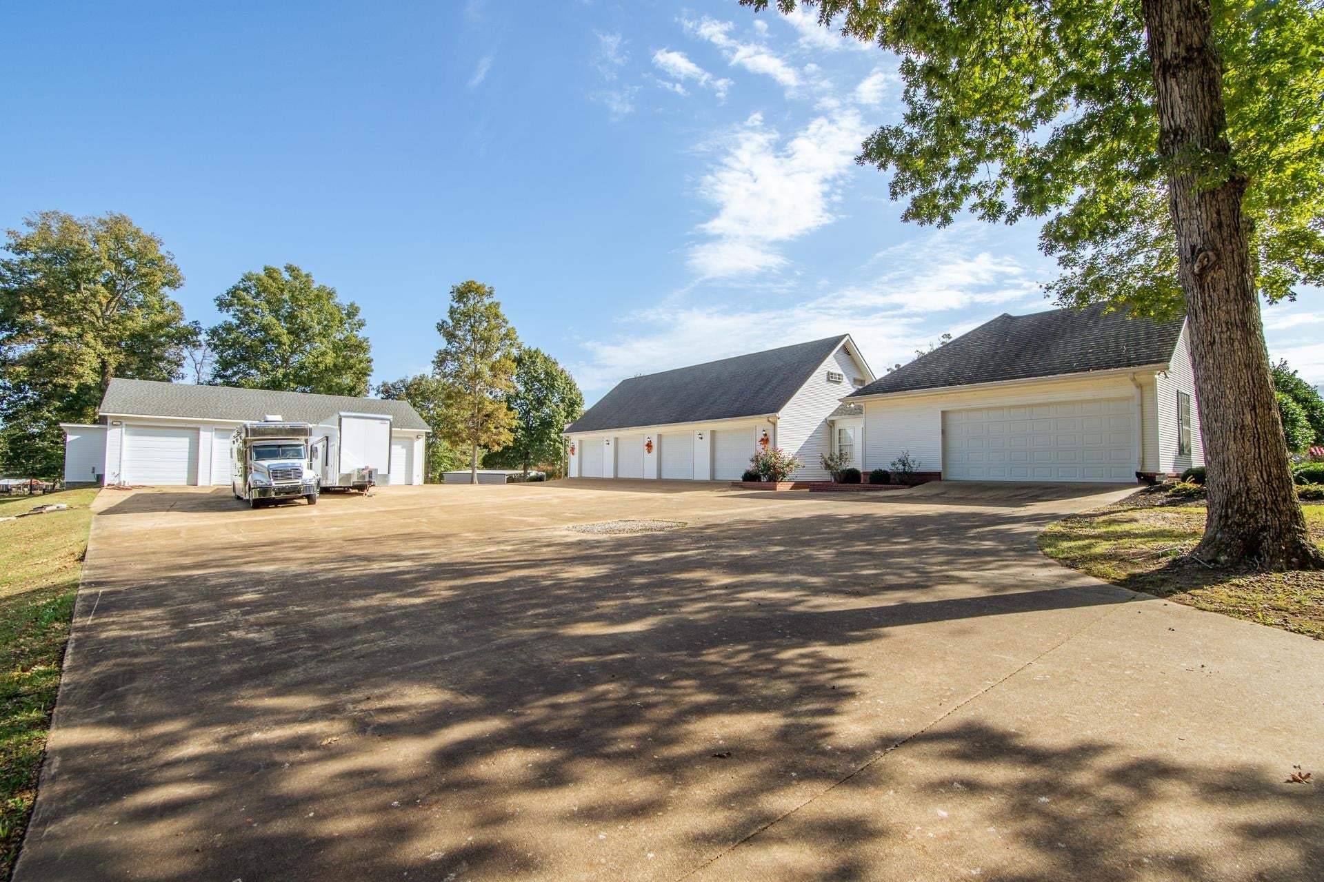 1075 Hwy 203