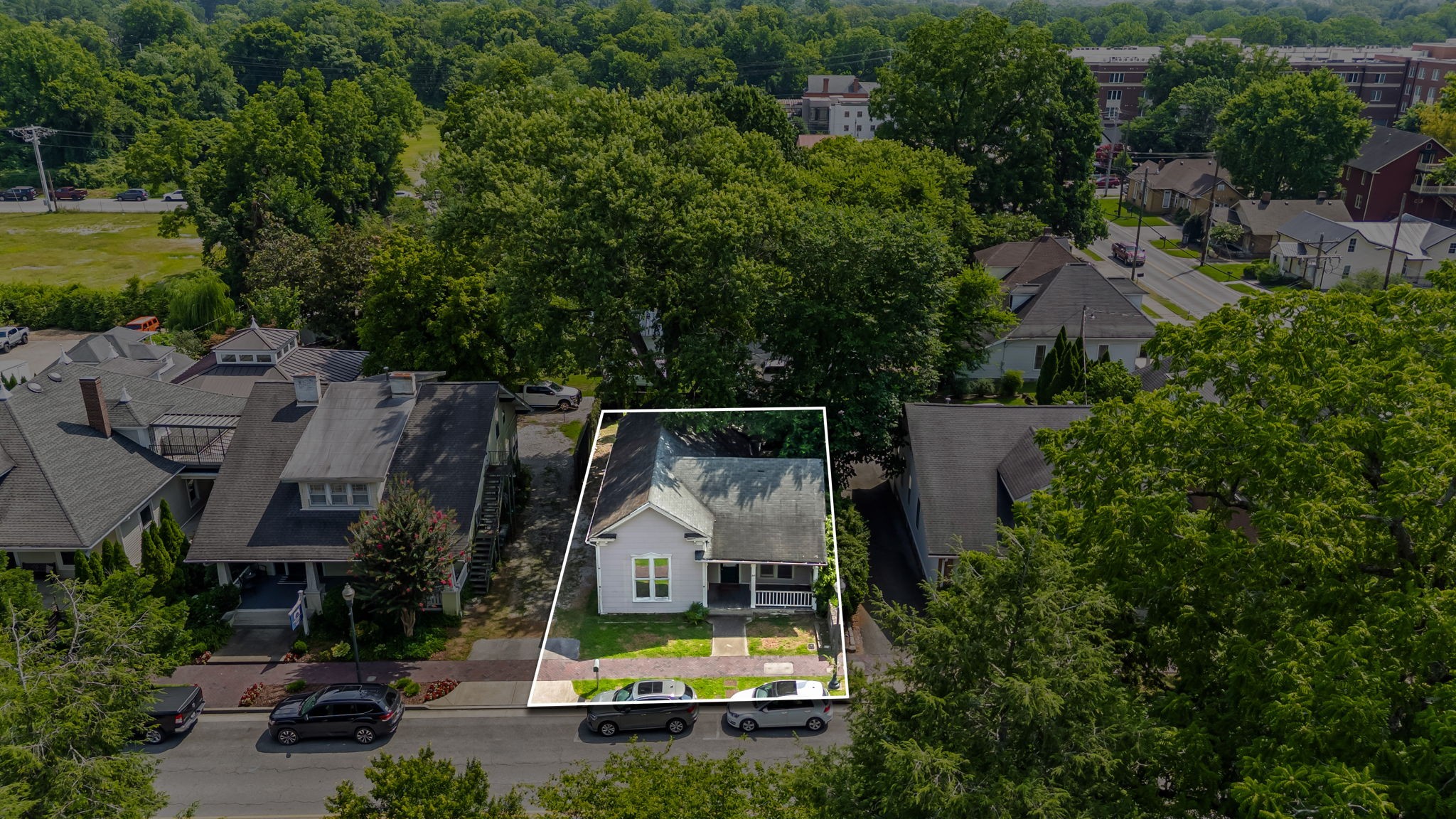 210 3rd Ave N