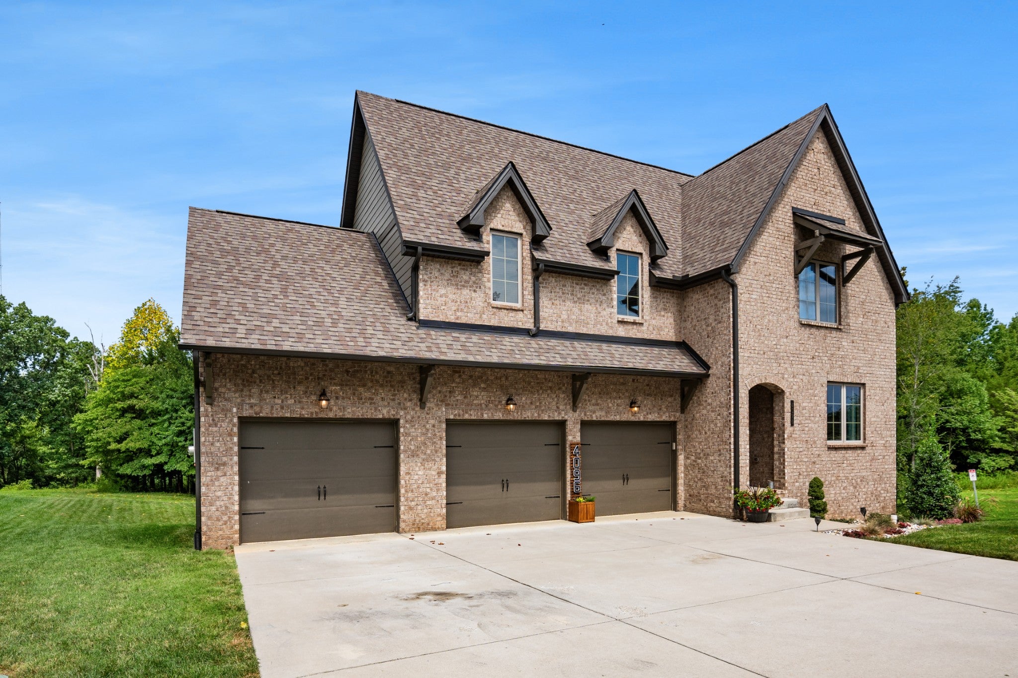 4096 Socata Ct