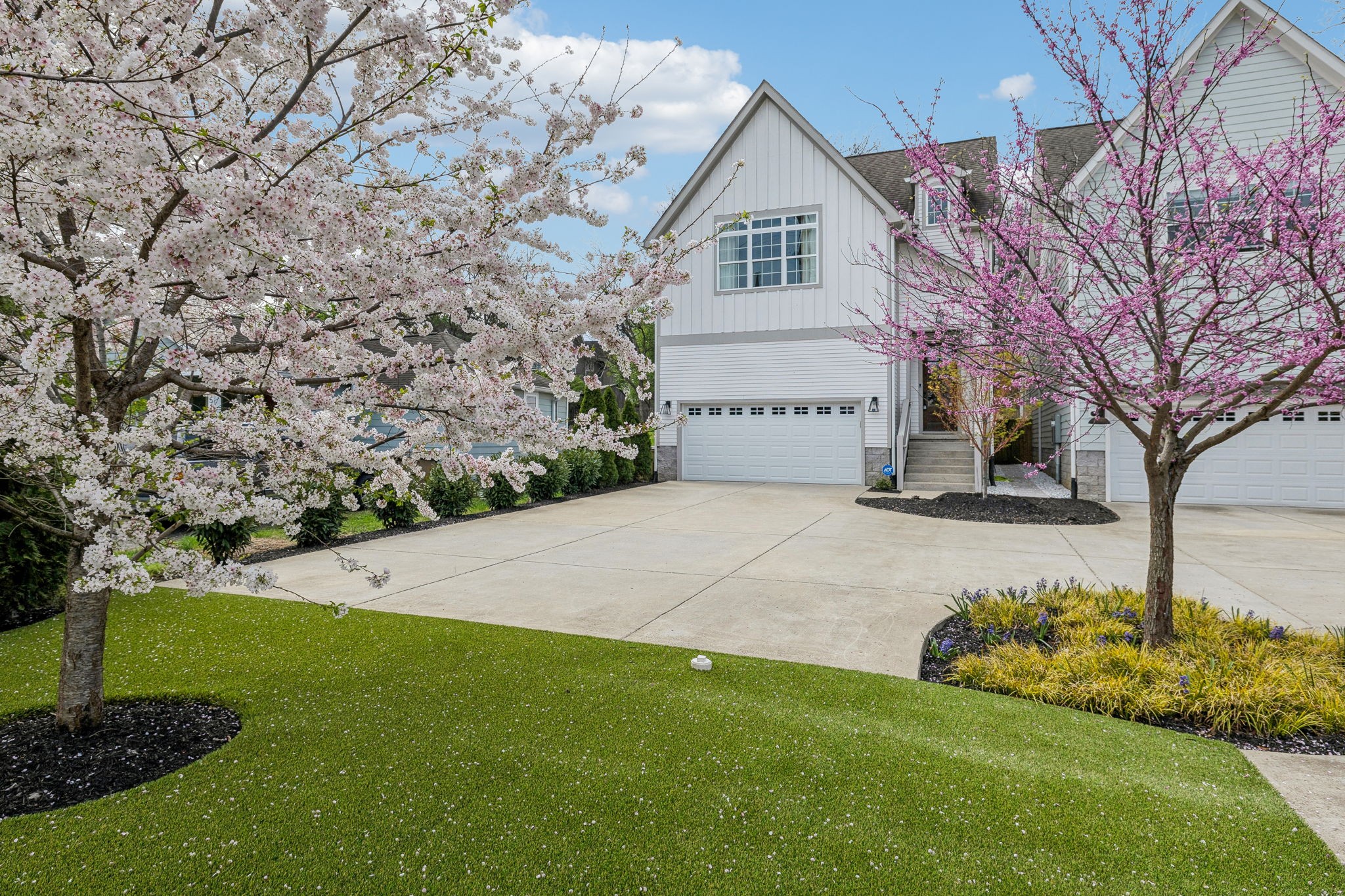 1547 Battlefield Dr