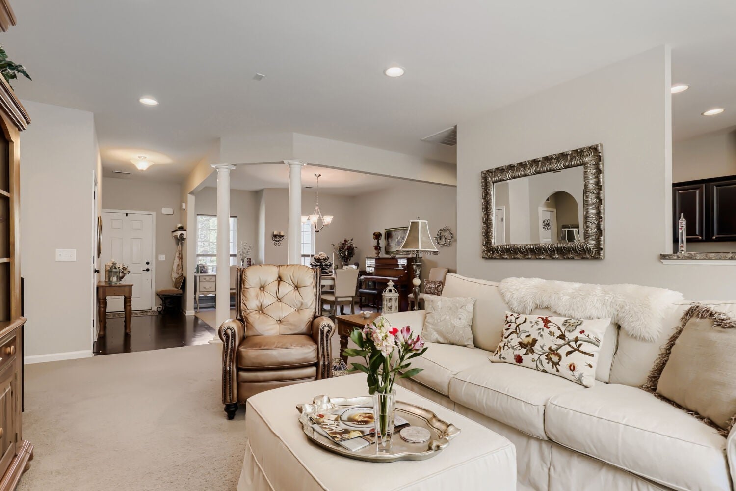 2432 Parkwood Dr