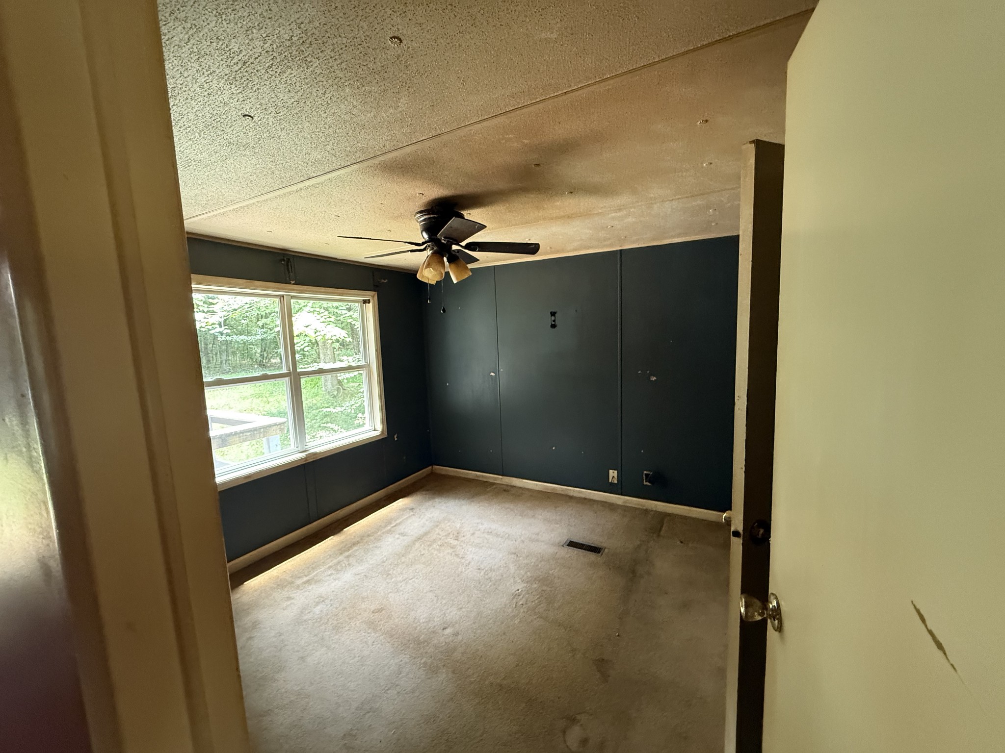 211 Pinetree Rd