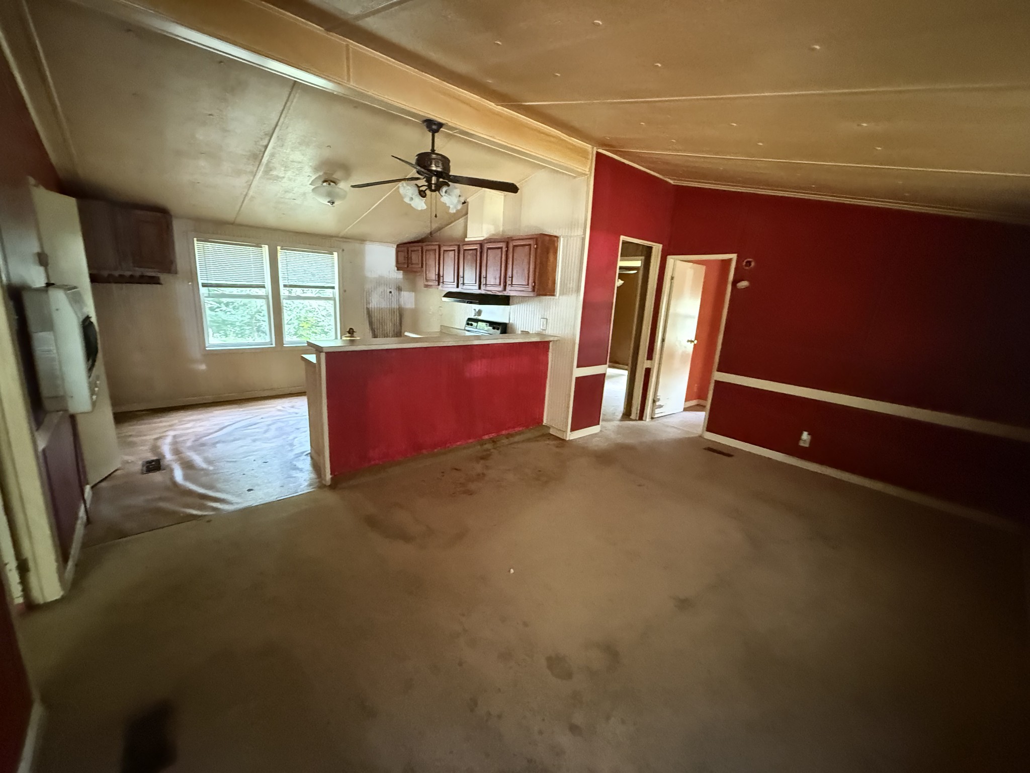 211 Pinetree Rd