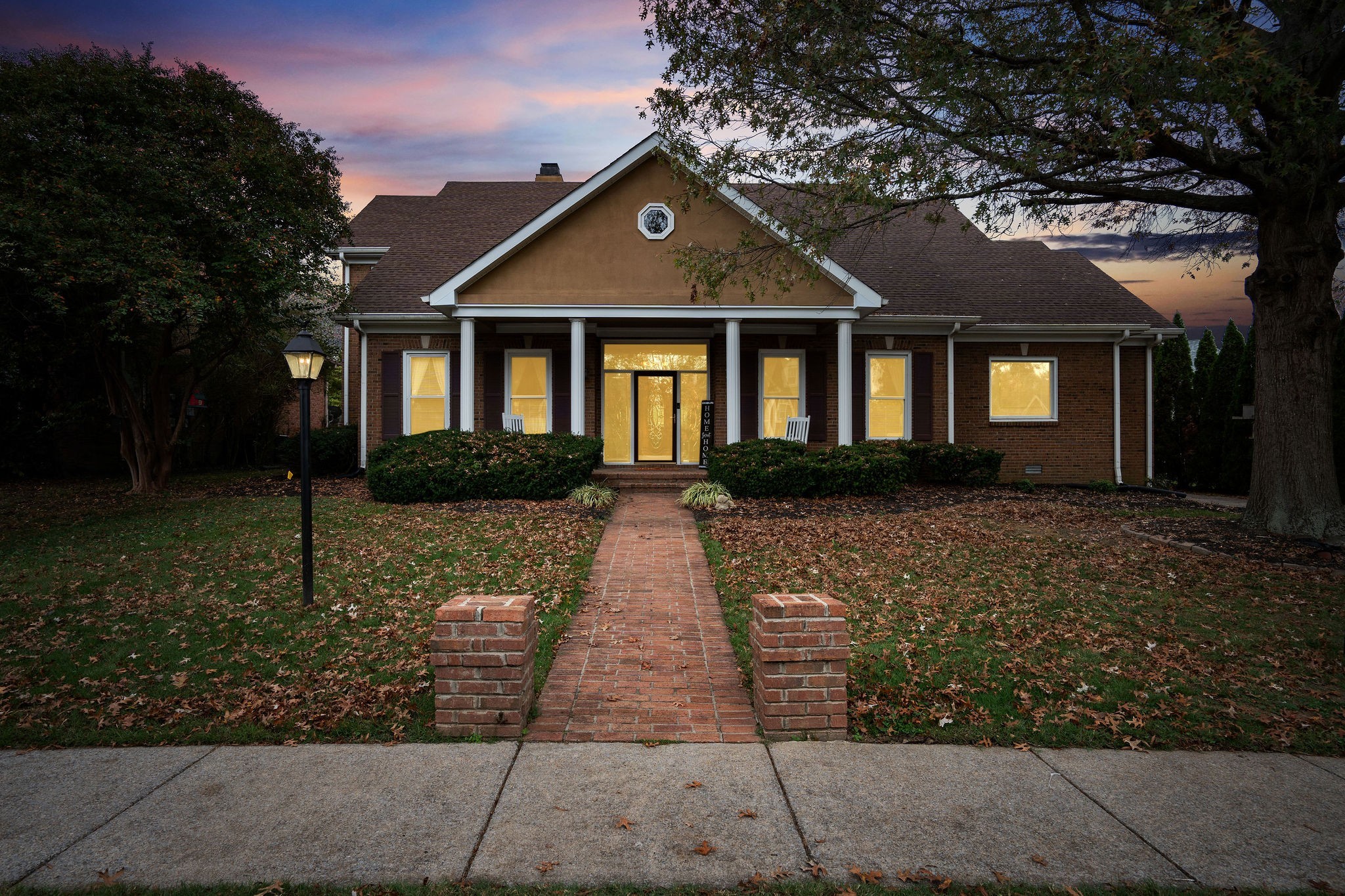 135 N Country Club Dr