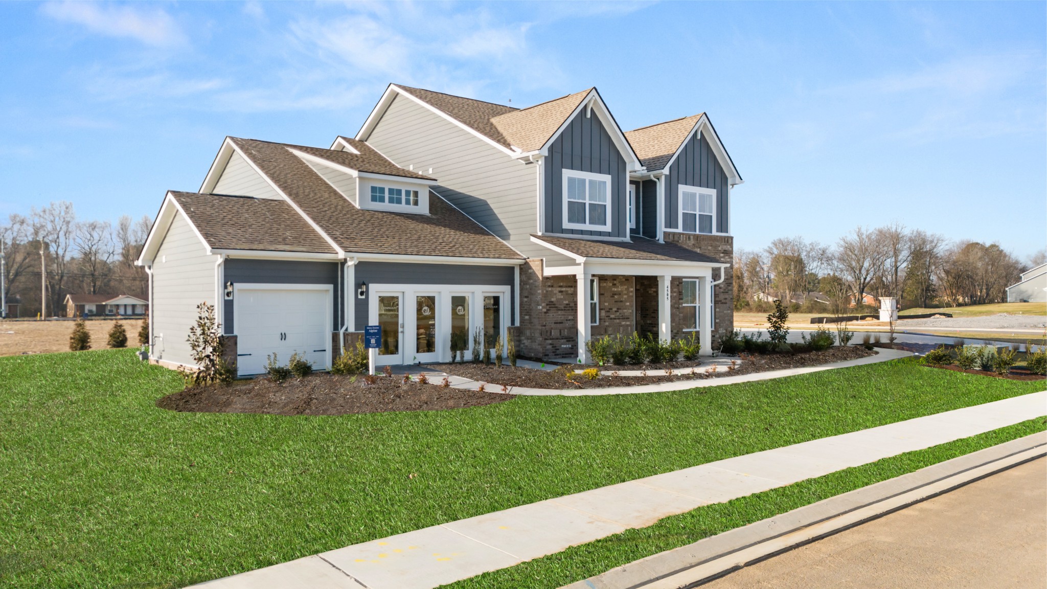 6000 Woodstock Lane