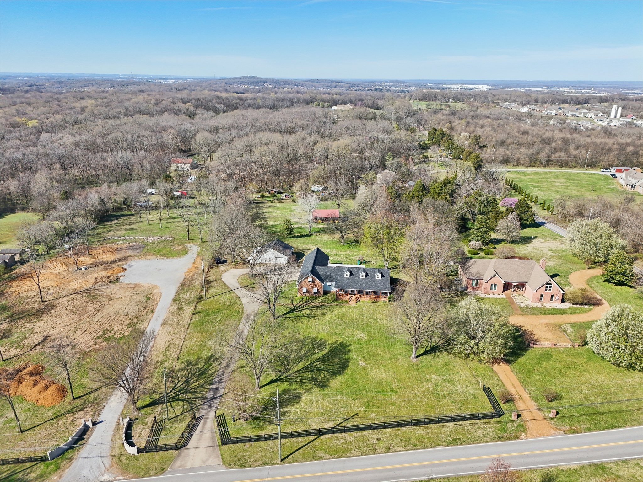 704 Battle Rd