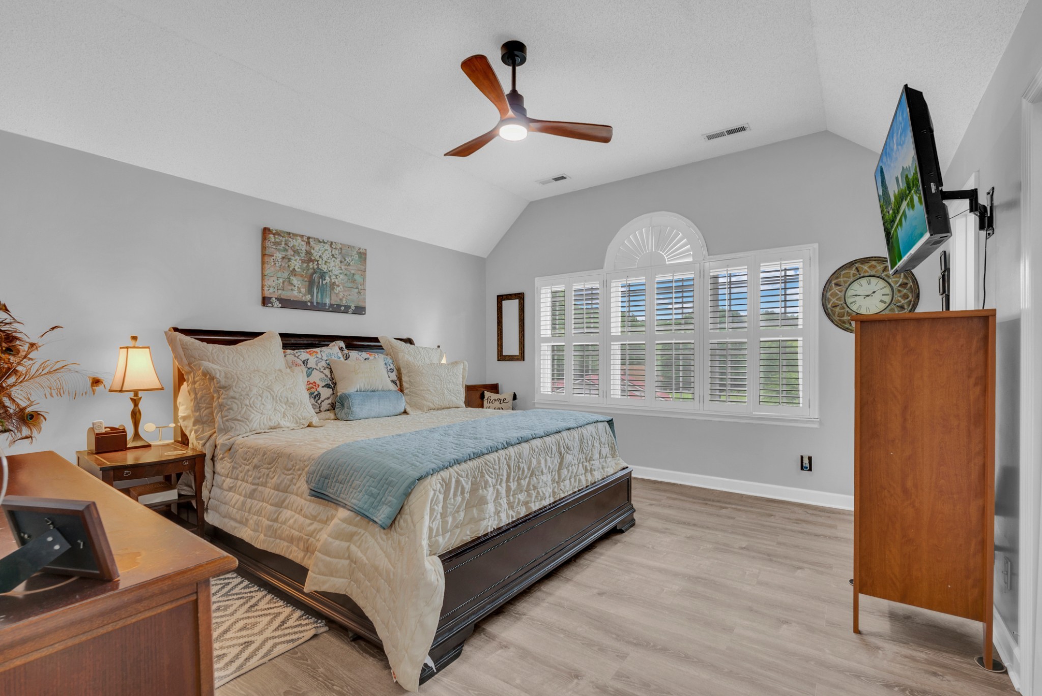 170 Hillwood Dr