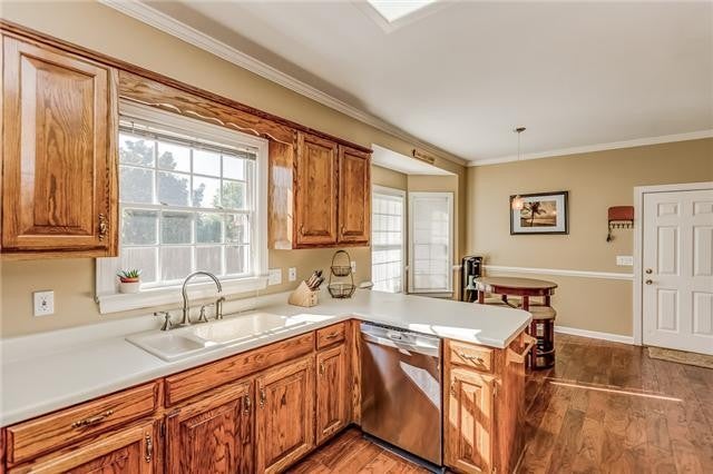 1910 Chartwell Ct