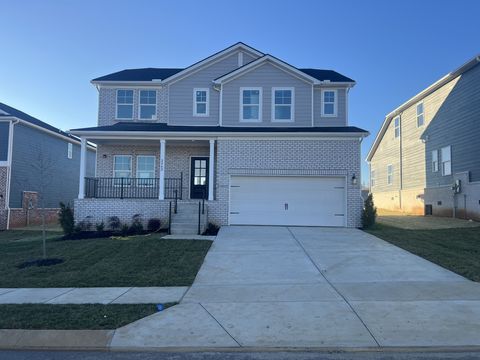 2942 Sharpstone Dr Columbia TN 38401