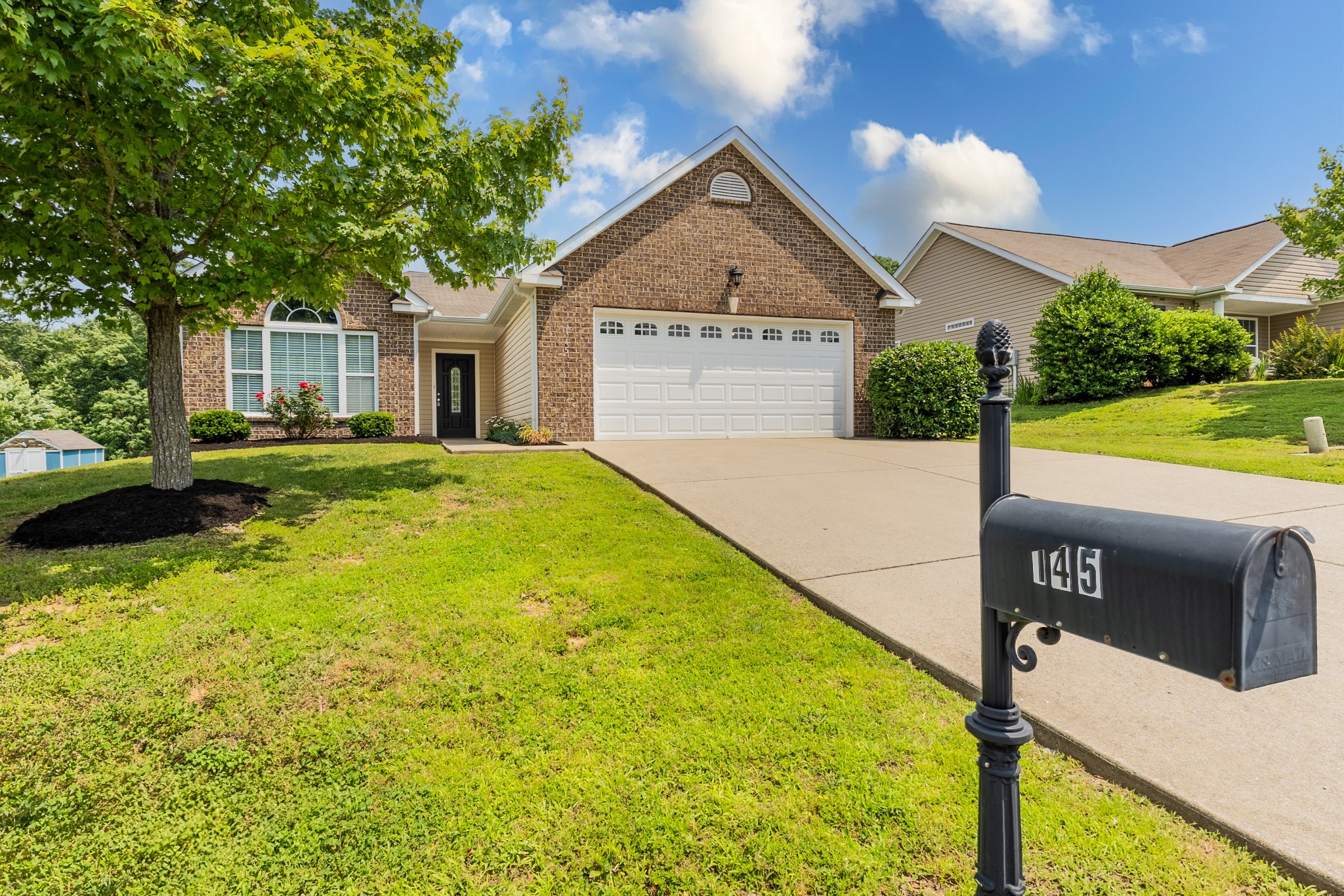 145 Granda Flora Dr