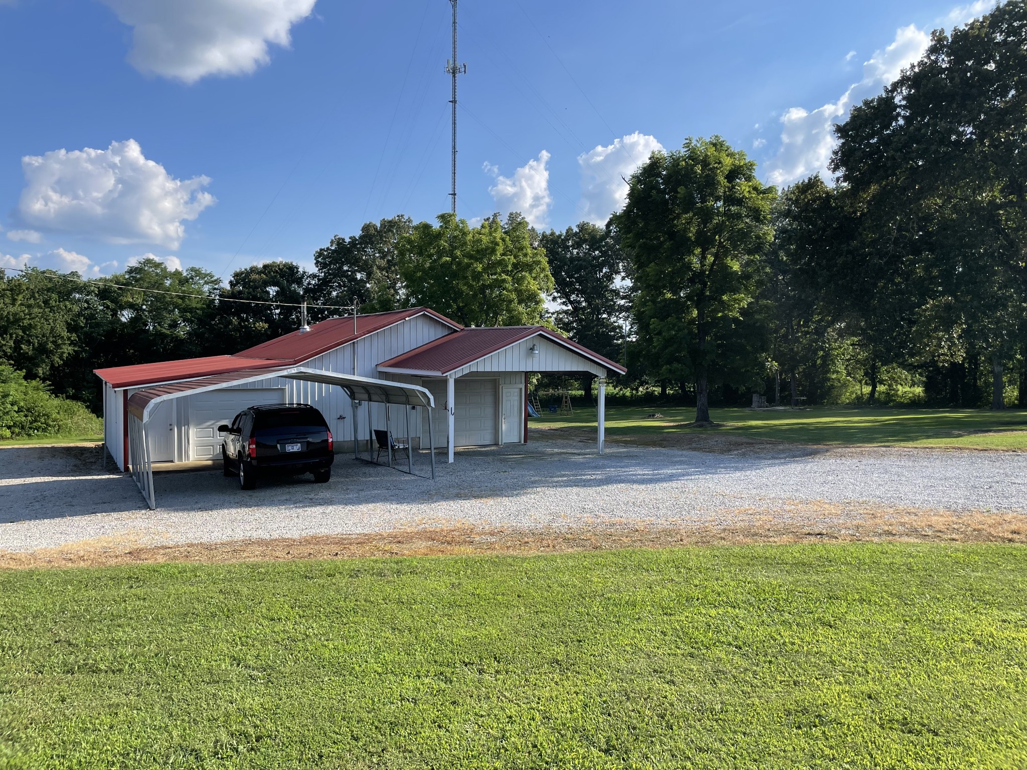 27 Dukes Park Rd