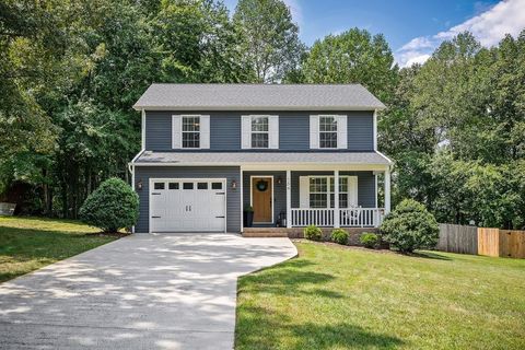 Photo of 156 Echo Valley Dr, Cookeville, TN 38501 (MLS # 3169445)