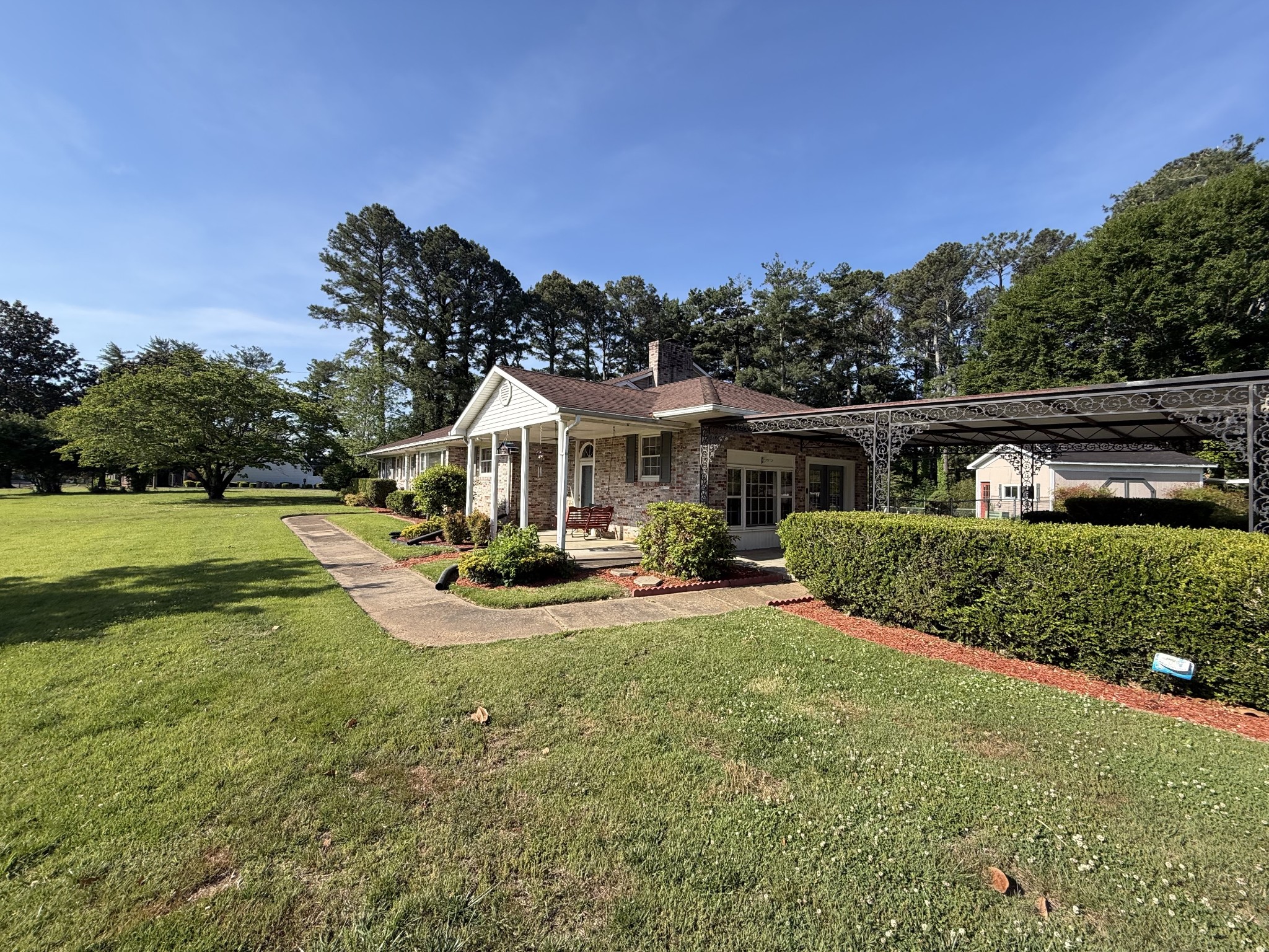 780 Hull Ave