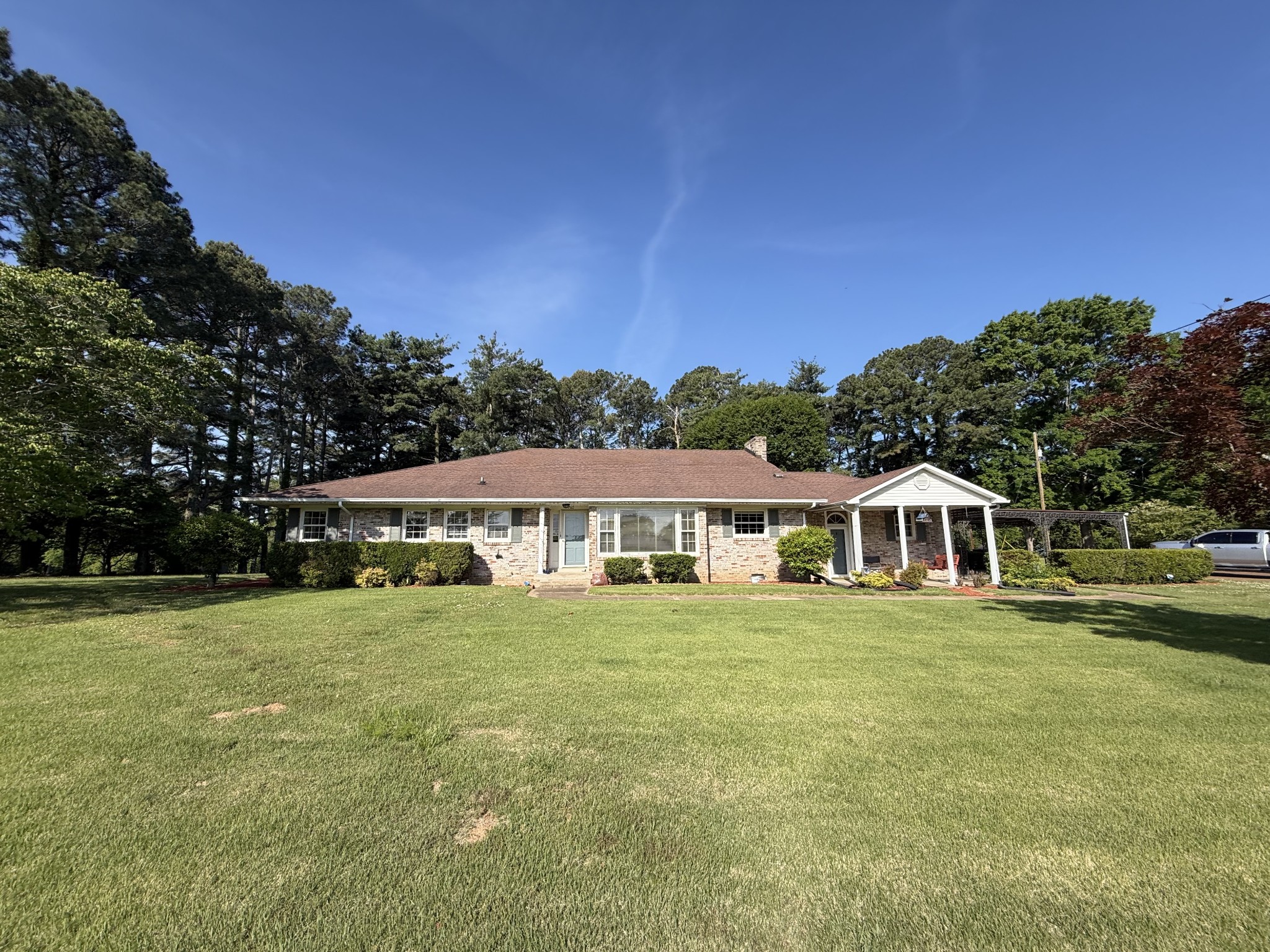 780 Hull Ave