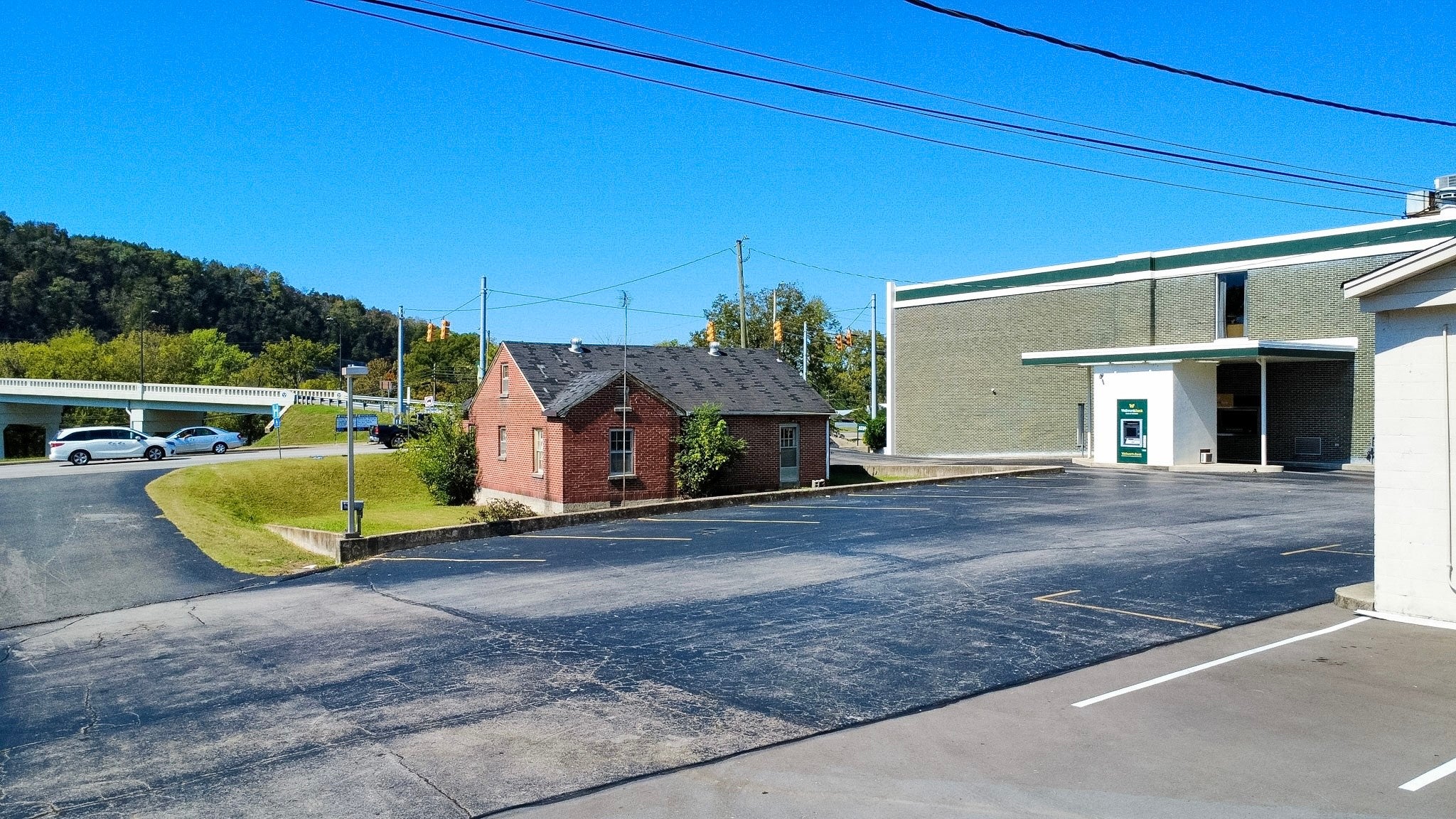 101 Upper Ferry Rd