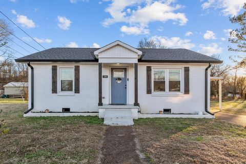 206 Joe St Waverly TN 37185