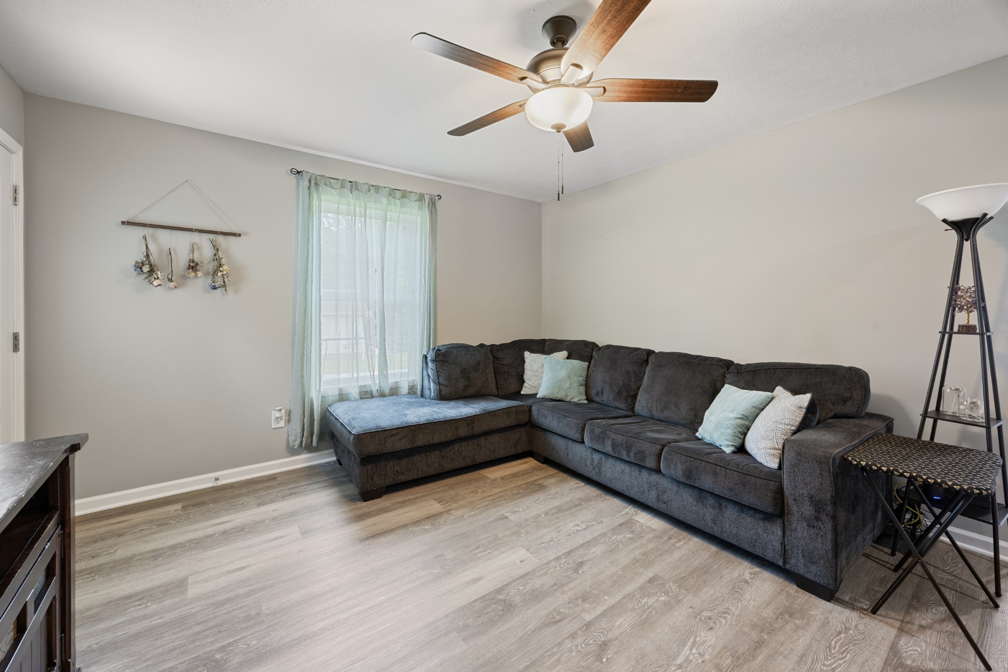 332 Riddle Ln