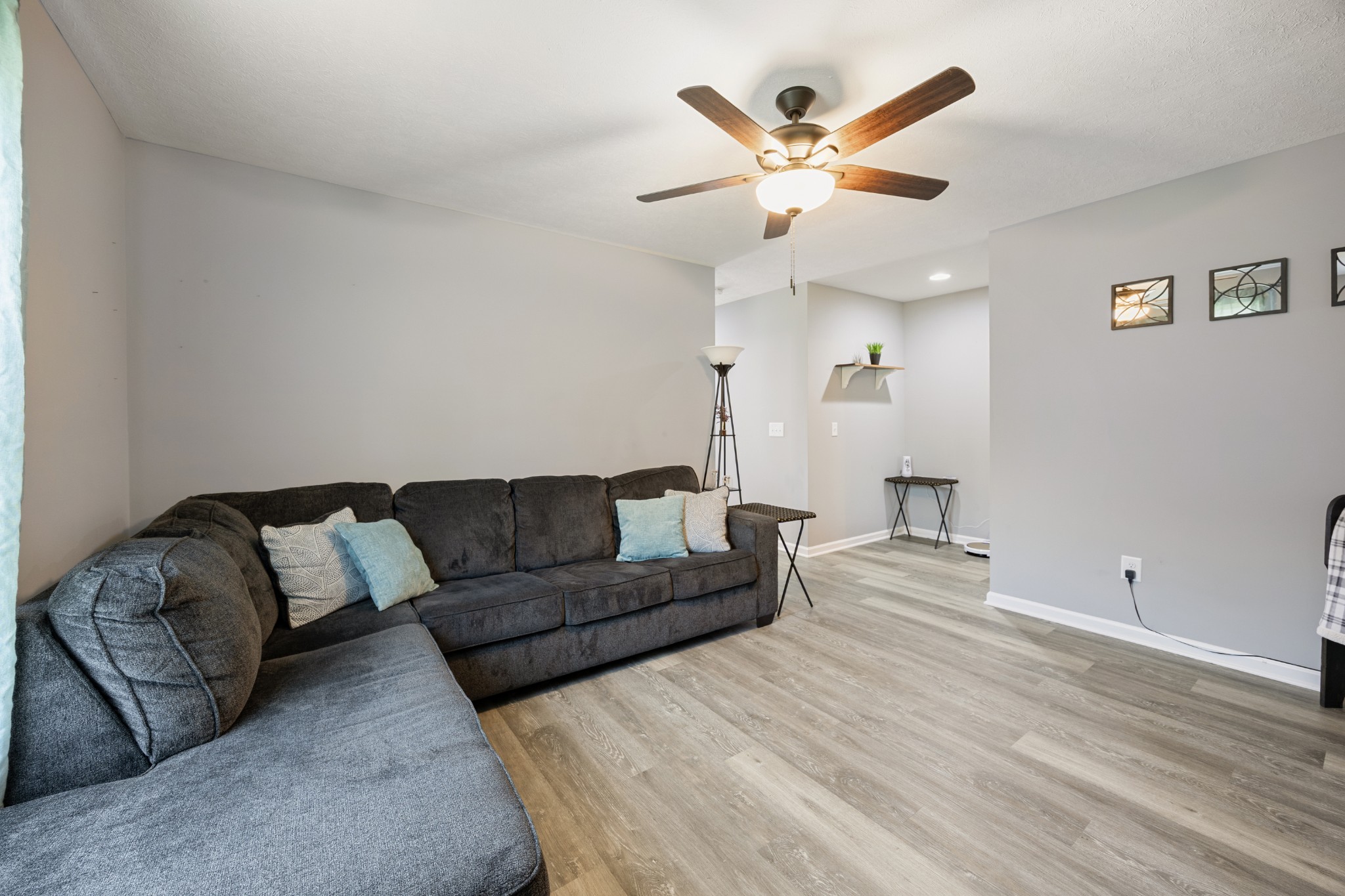 332 Riddle Ln