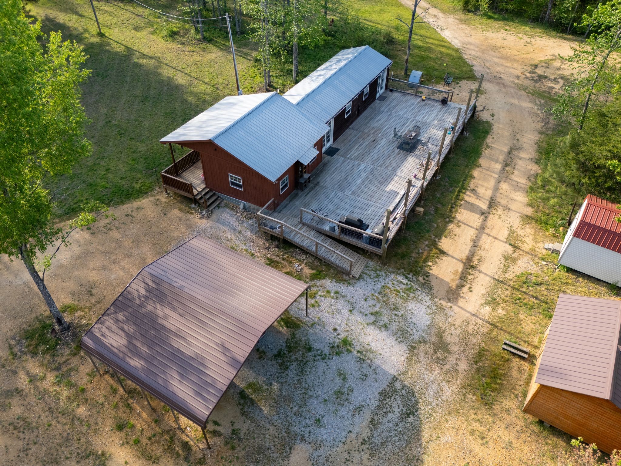664 Russ Valley Rd