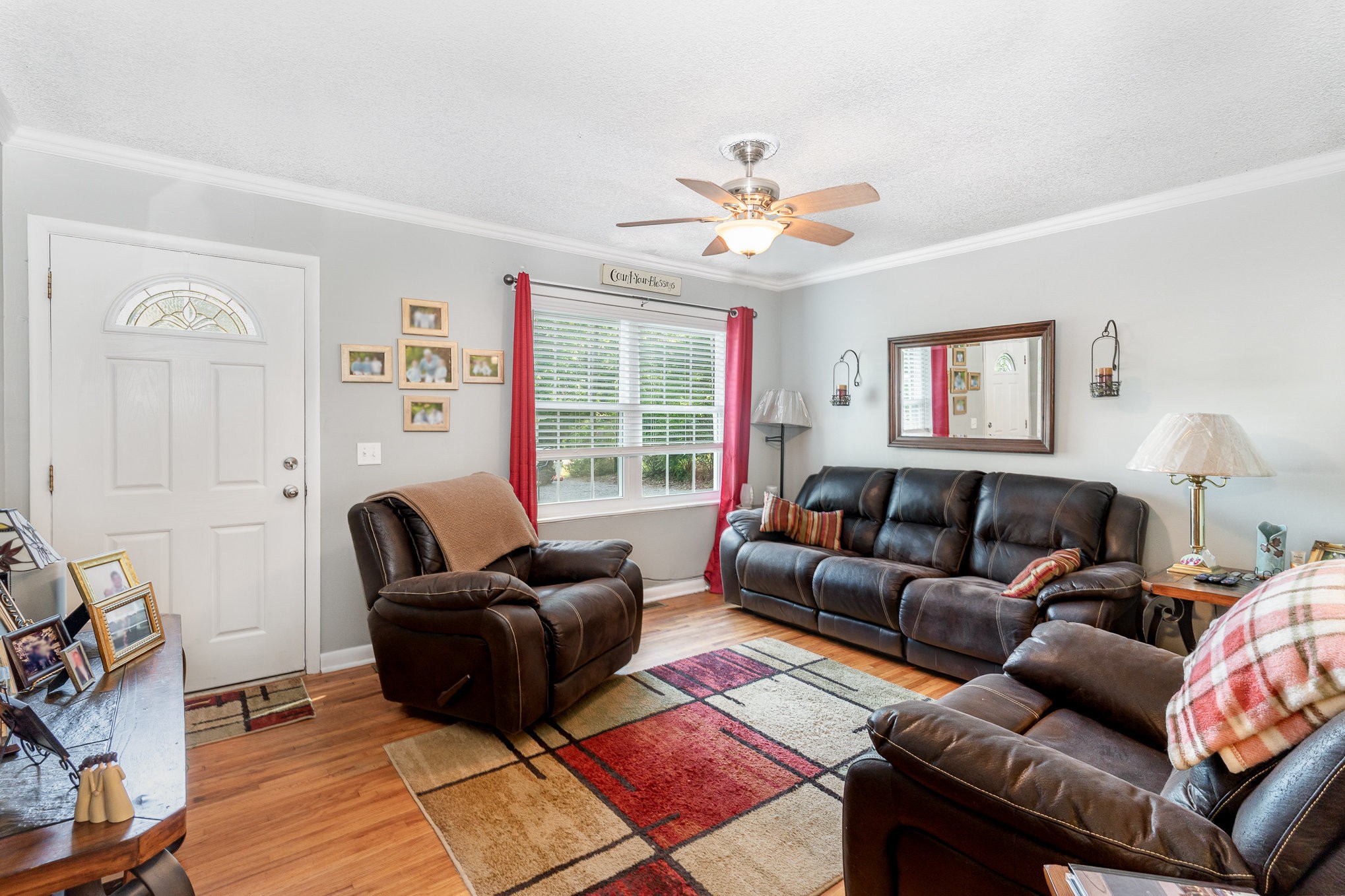 106 Hogin Rd
