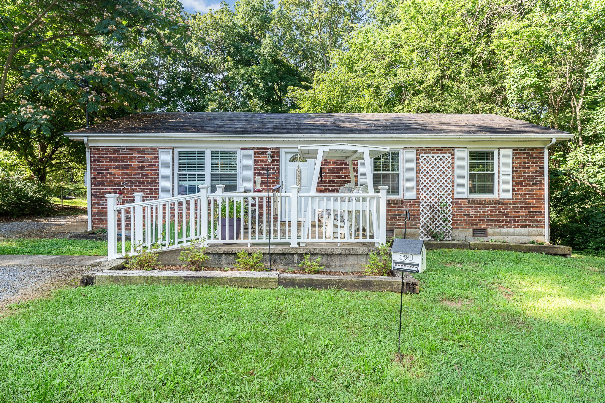 106 Hogin Rd