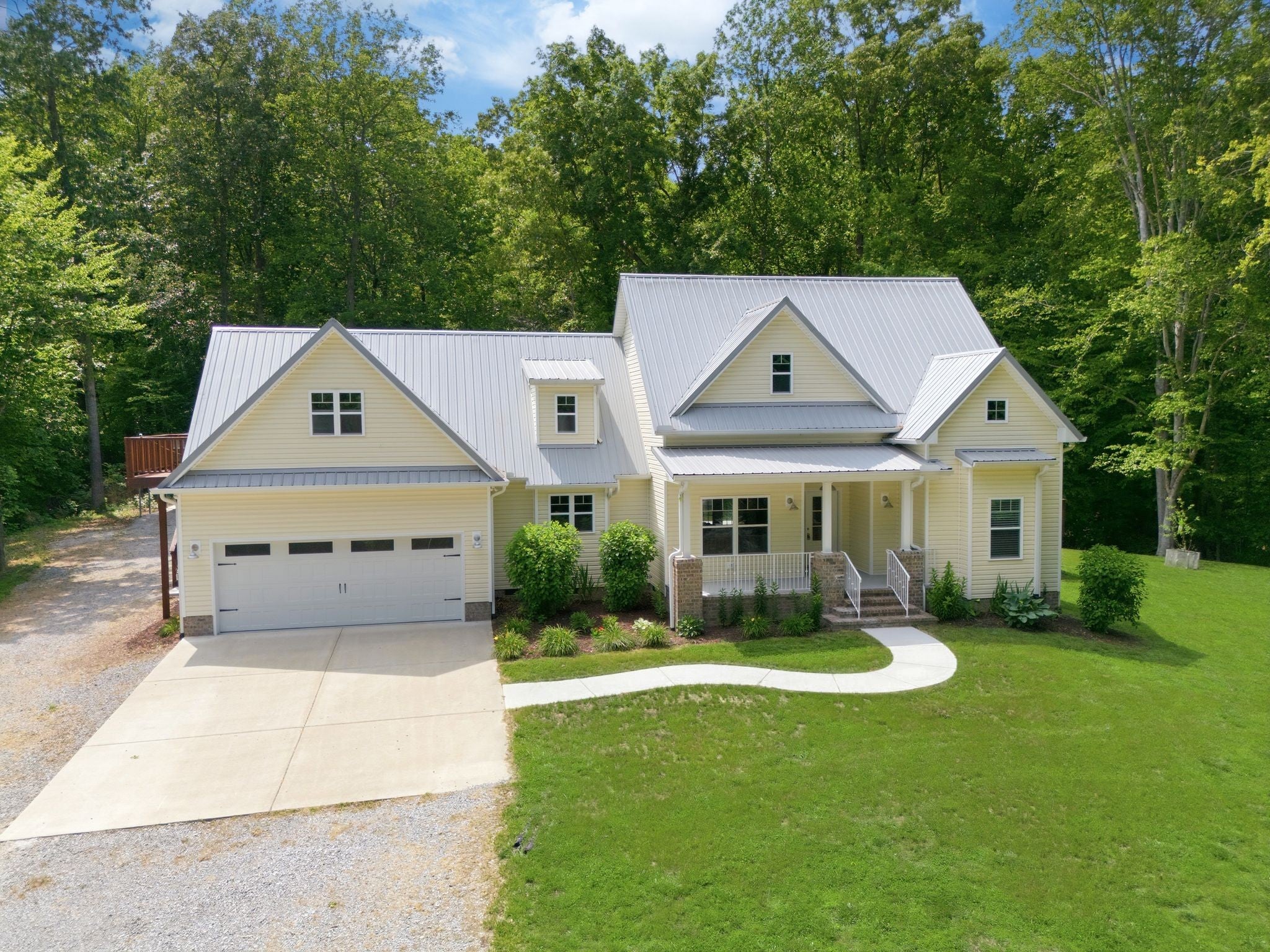 2206 Hwy 48 South