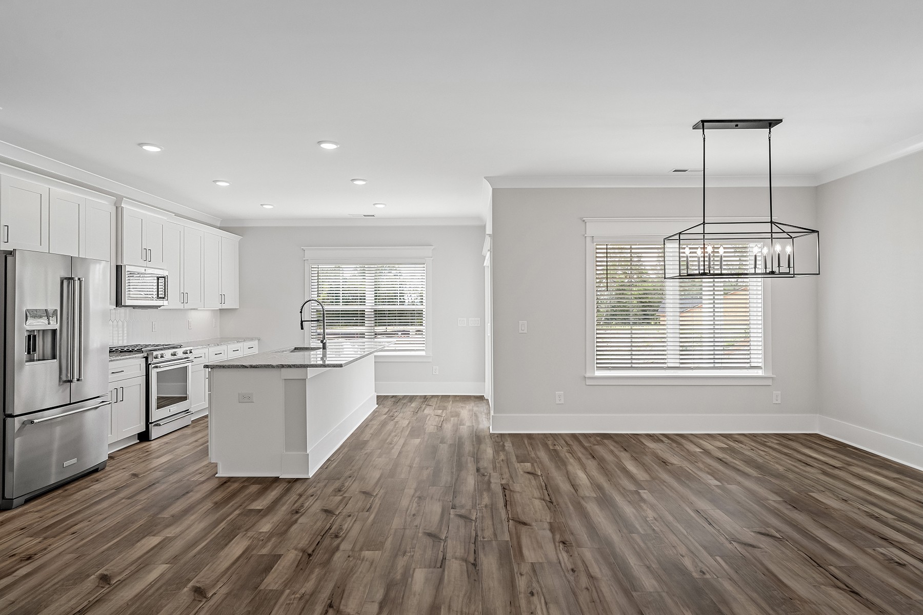 517 Kingwood Lane
