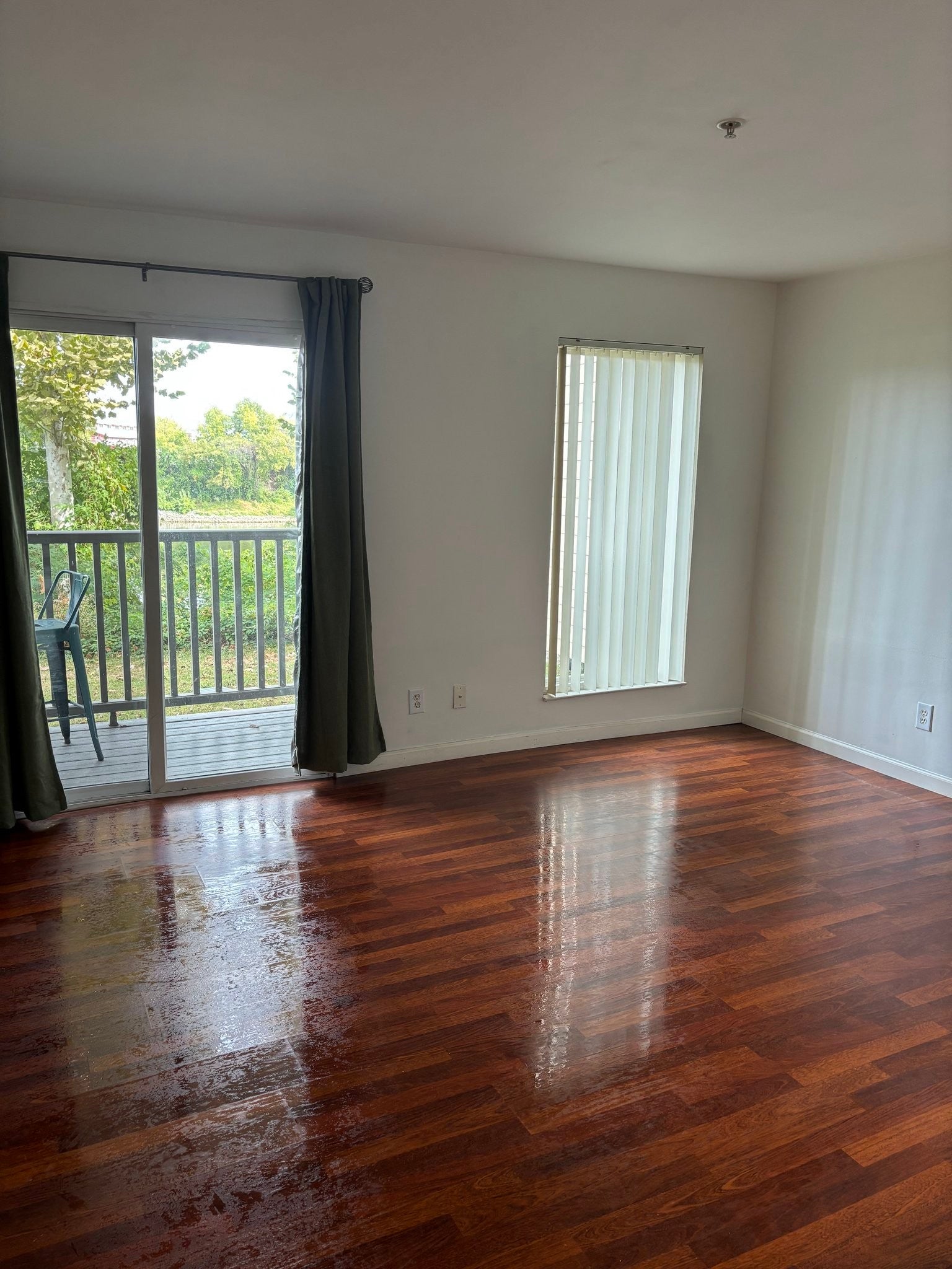 1-bed listing at 808 1st Ave N, Nashville