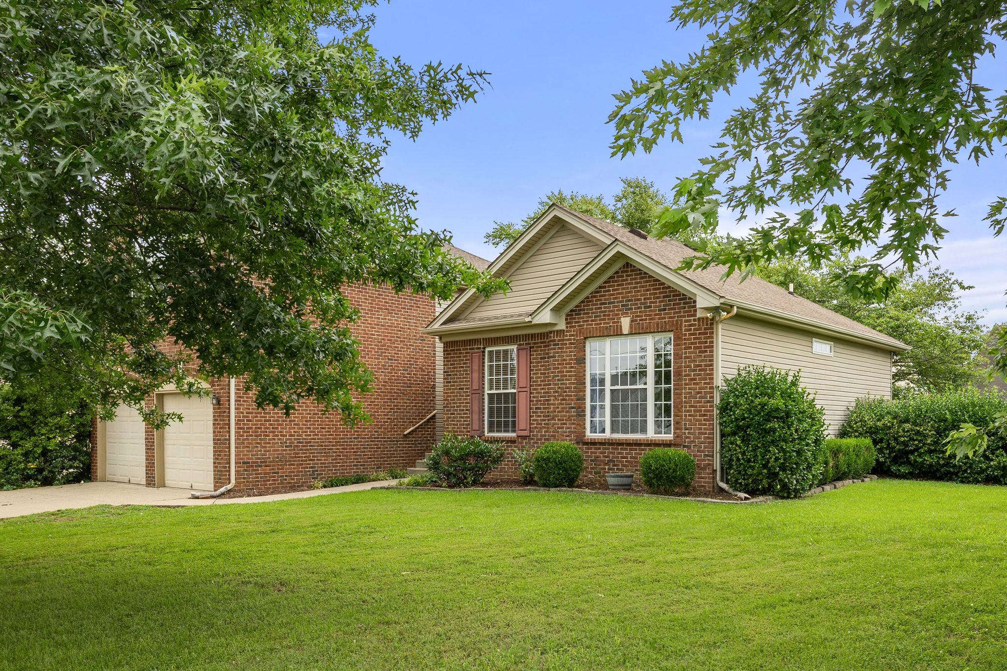 3324 Monoco Dr