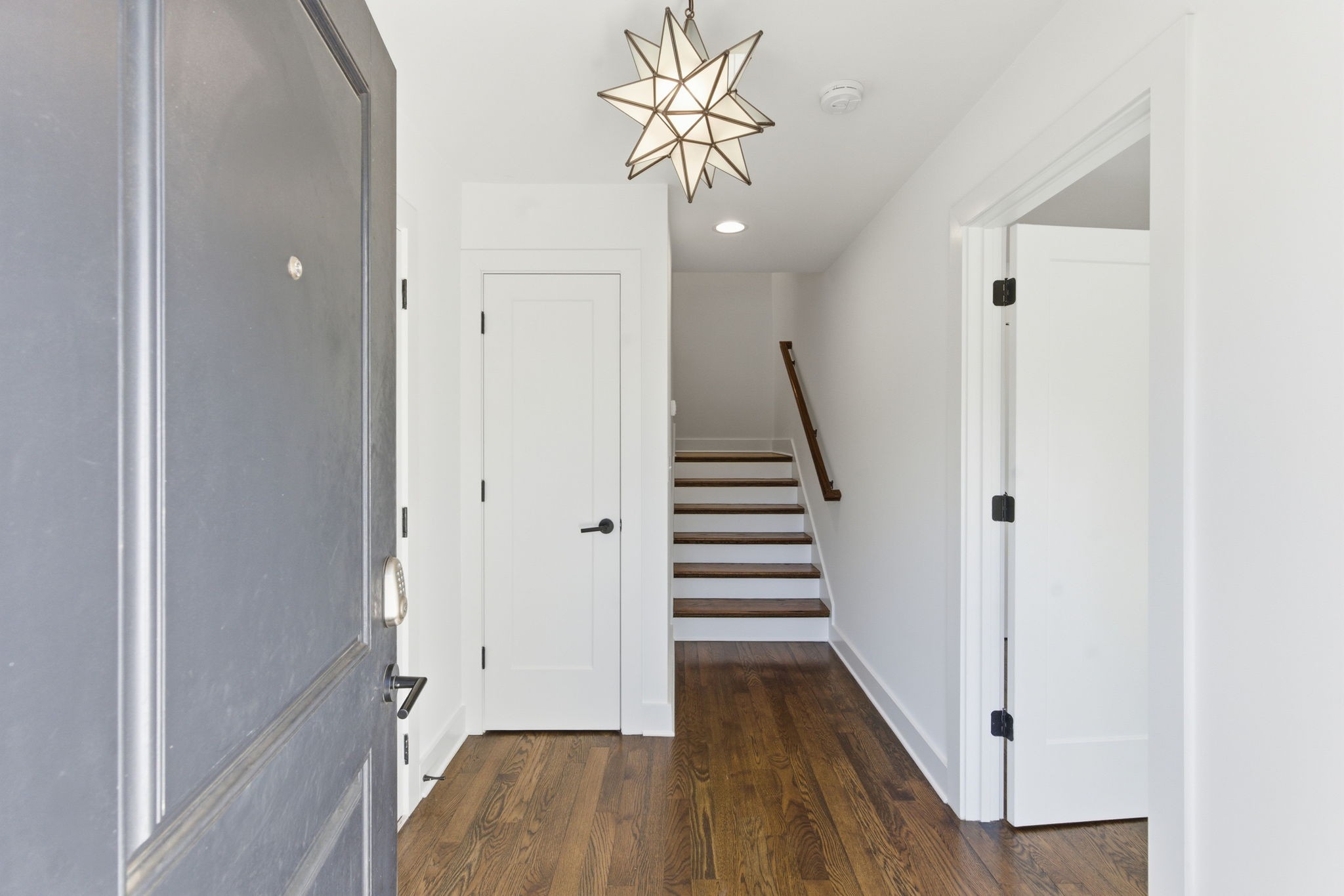 519 Chesterfield Ave 1