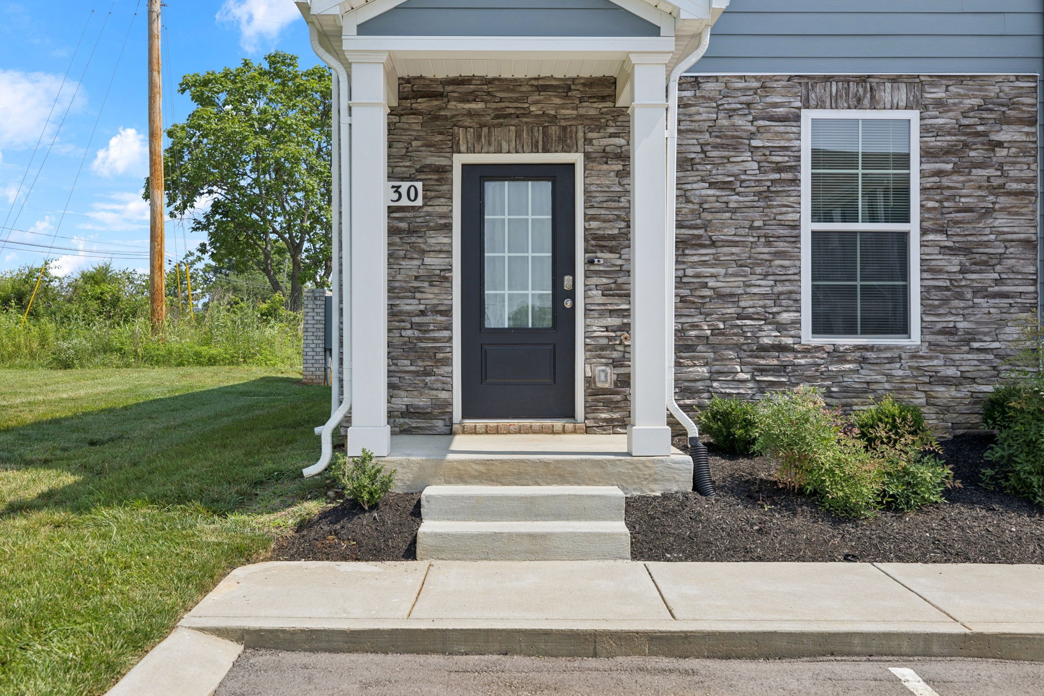 130 Grayson Cir