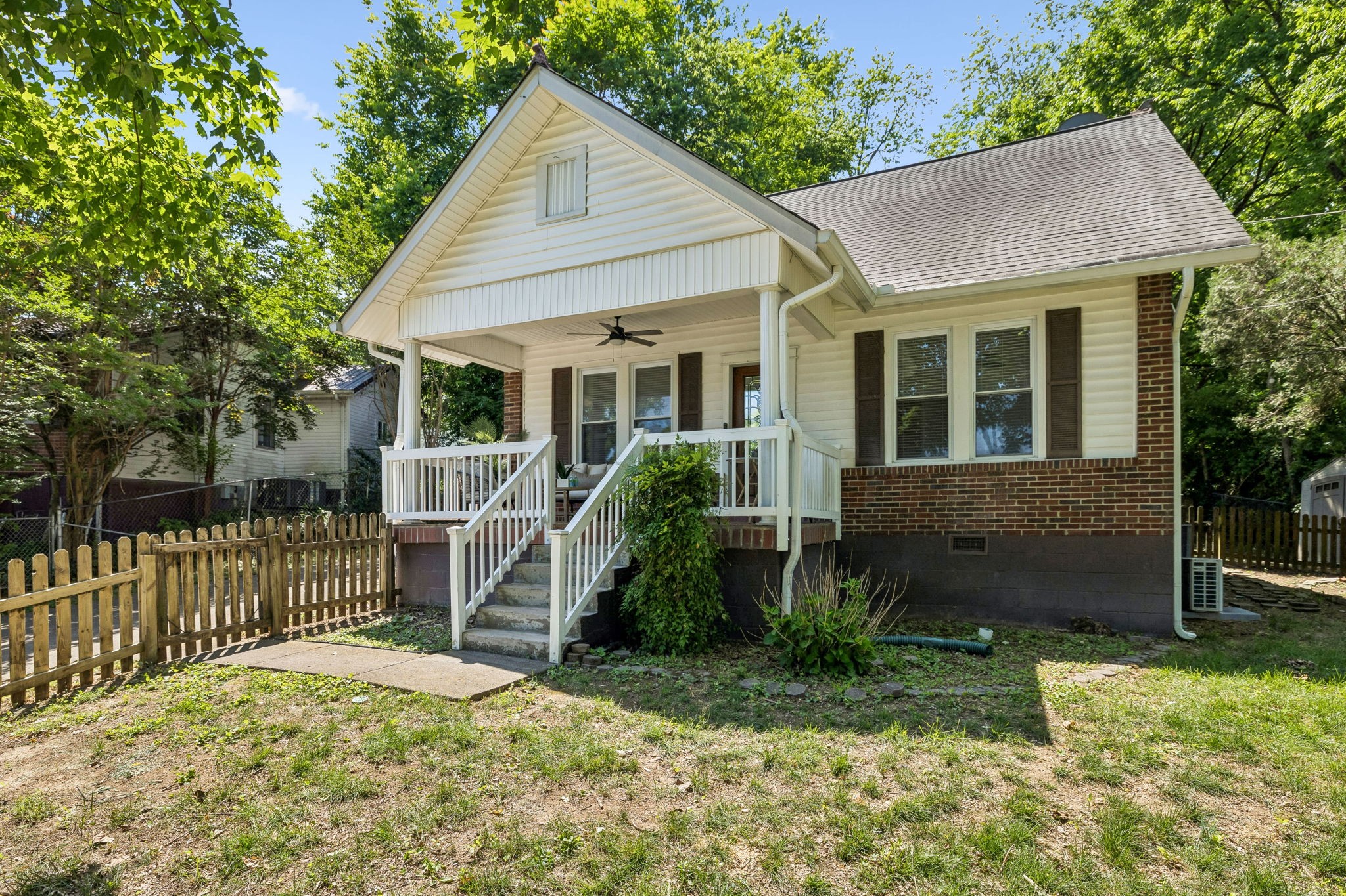 2687 Hartford Dr