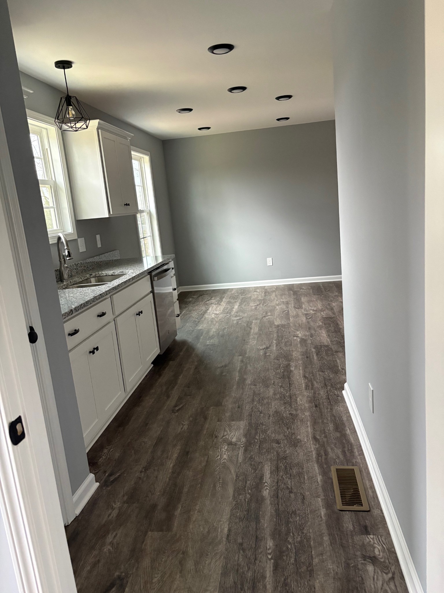 804 Old Manchester Rd