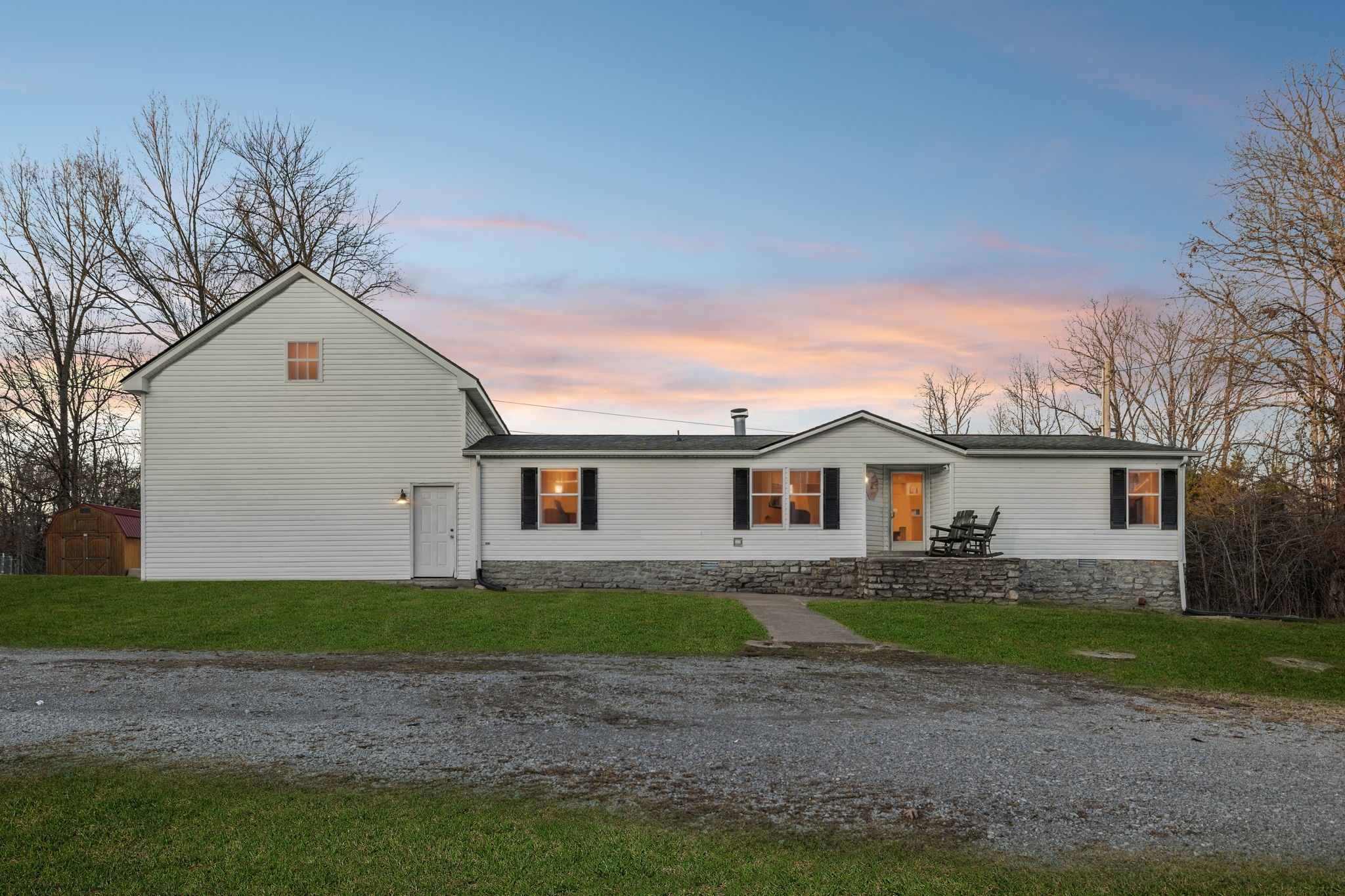 1197 Africa Rd