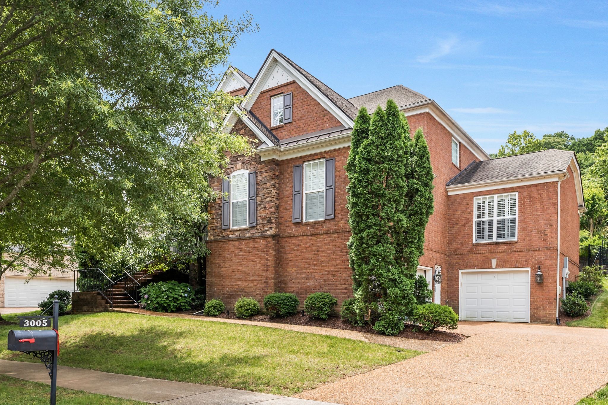 3005 Coral Bell Ln