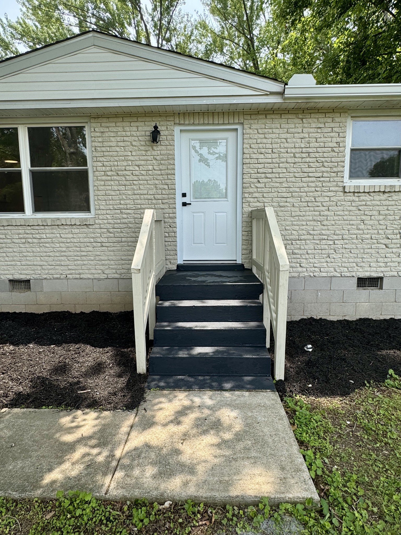 210 Alsup Dr