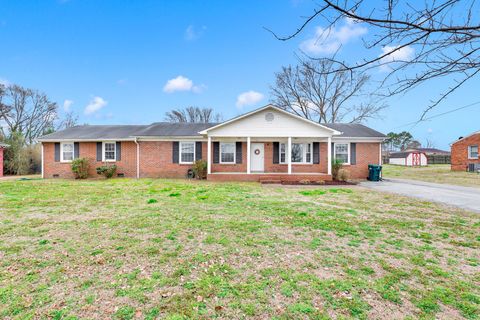 Photo of 1011 Vales Mill Rd, Pulaski, TN 38478 (MLS # 3136775)