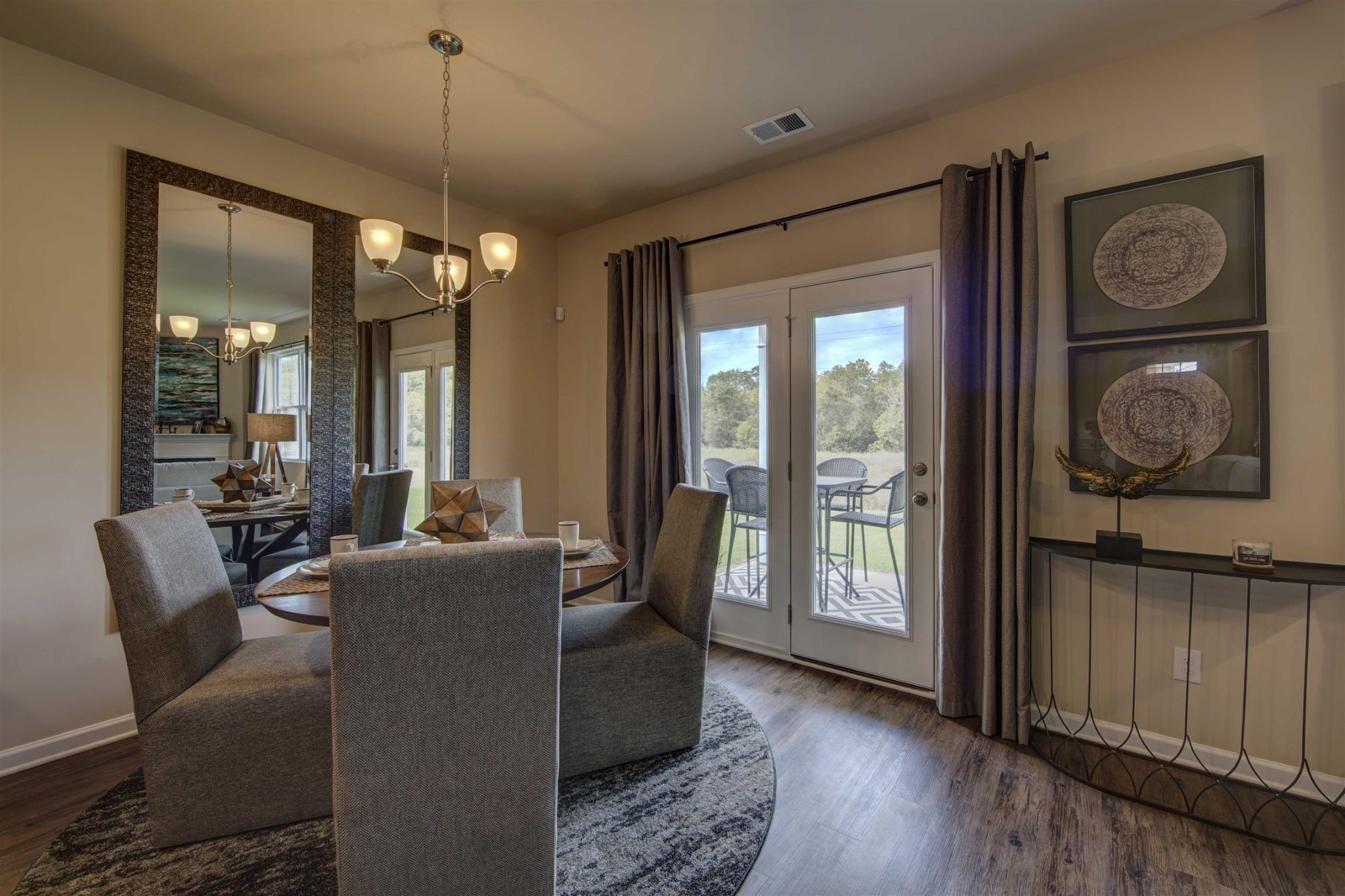 1524 Mountain View Drive