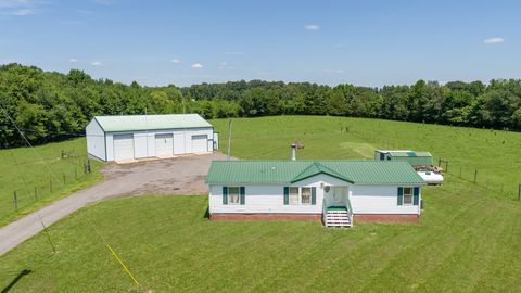 1250B Mount Olive Rd Westmoreland TN 37186