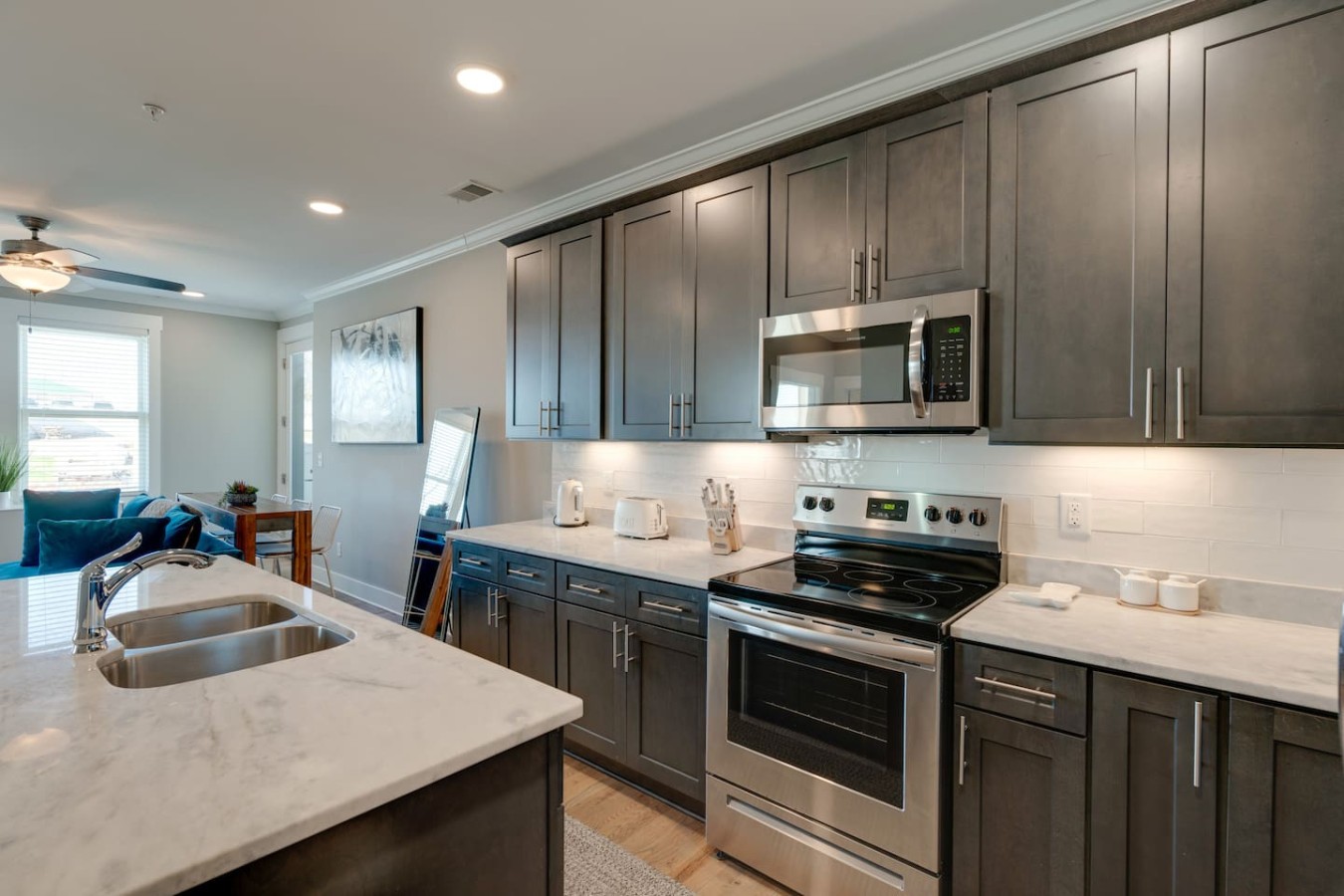 4405 Kentucky Avenue 402