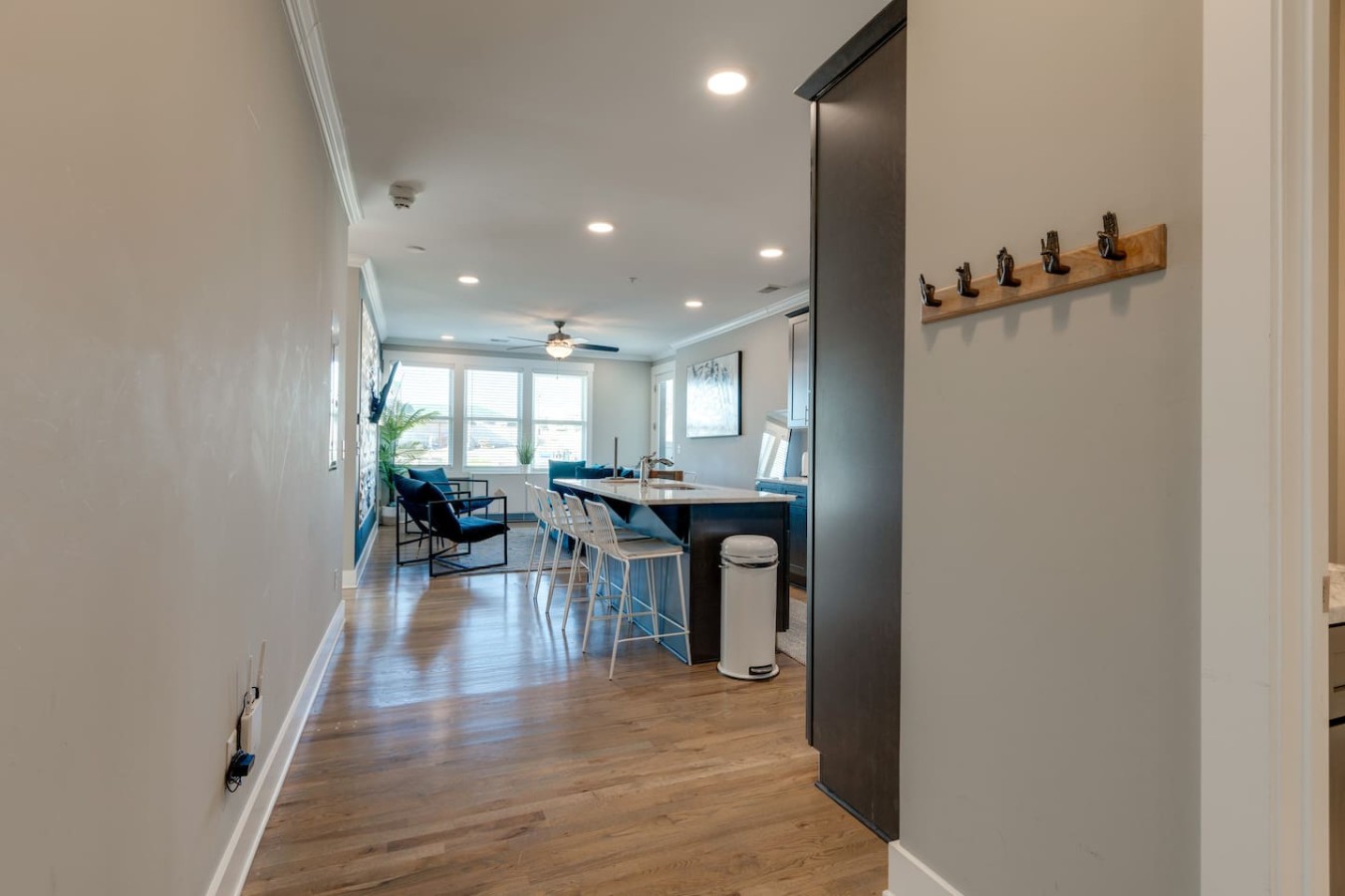 4405 Kentucky Avenue 402