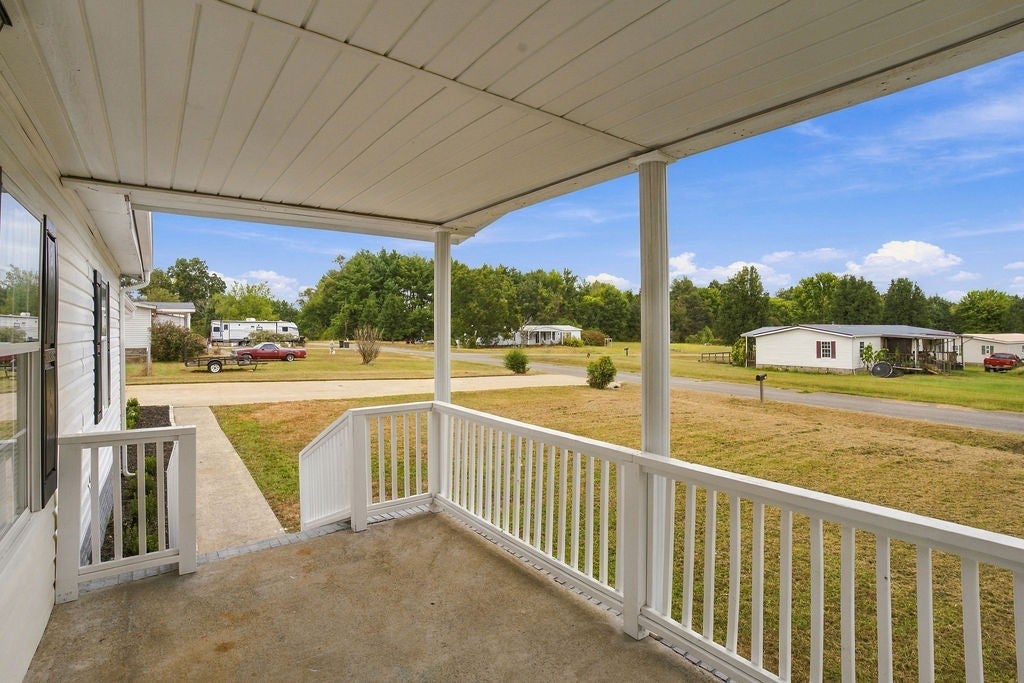 9 Hastings Dr