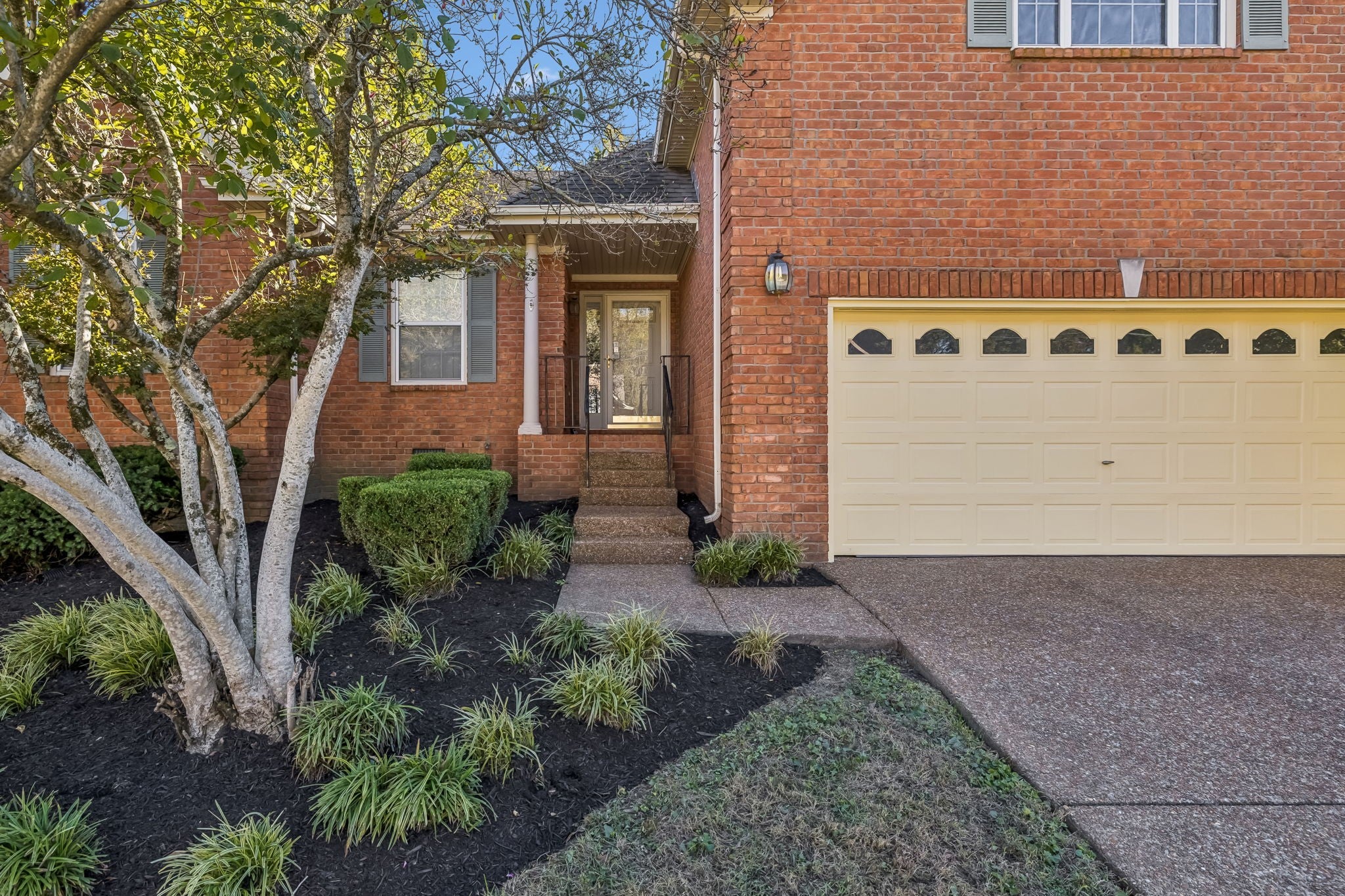 6312 Paddington Way