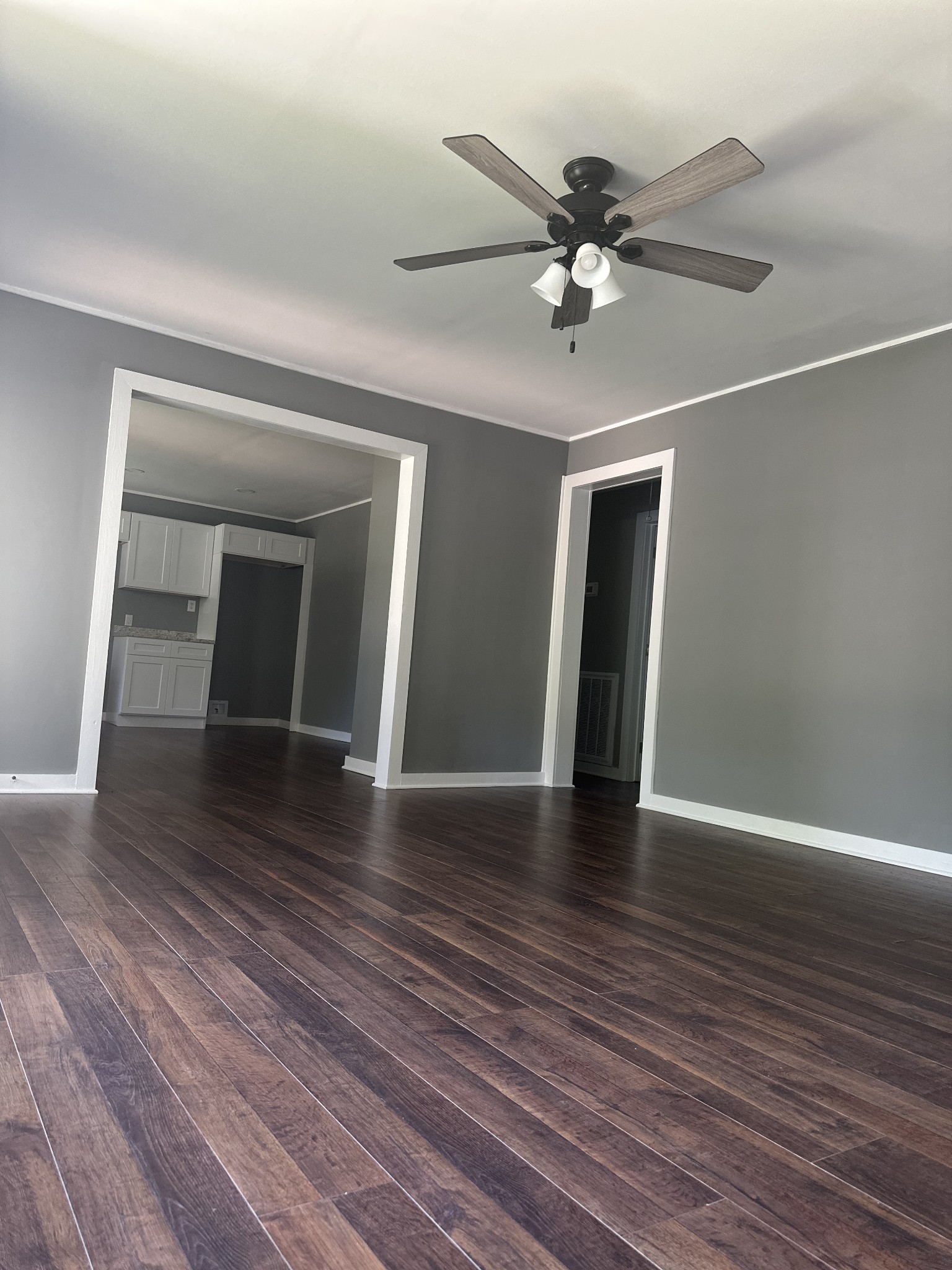 1207 Swanson Blvd