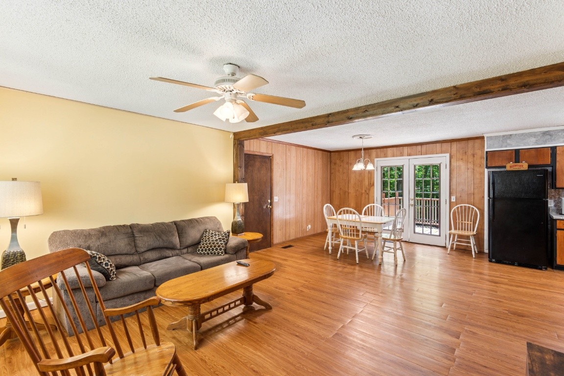 101 Burnett Rd
