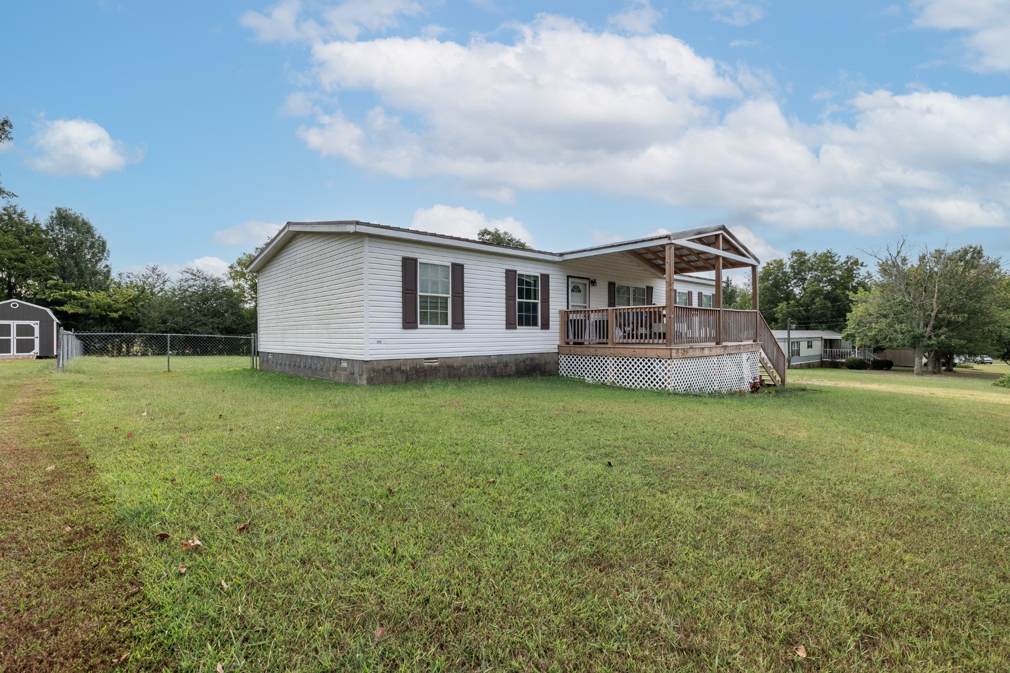 14 Pioneer Dr