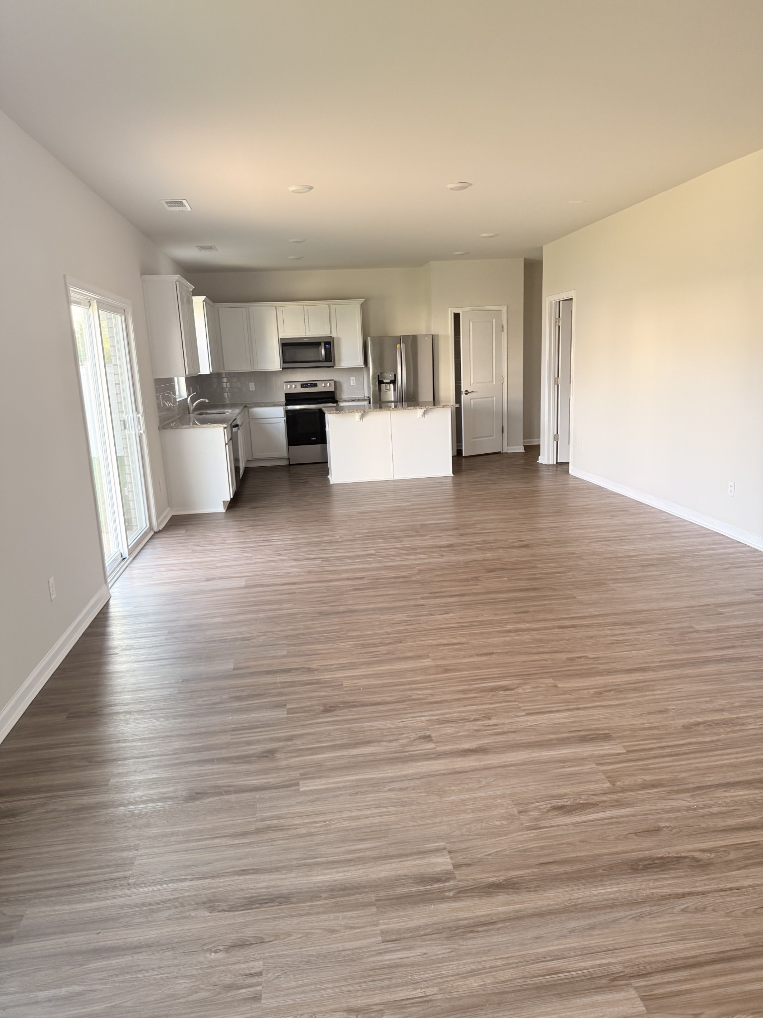 718 Samuel Lee Ln