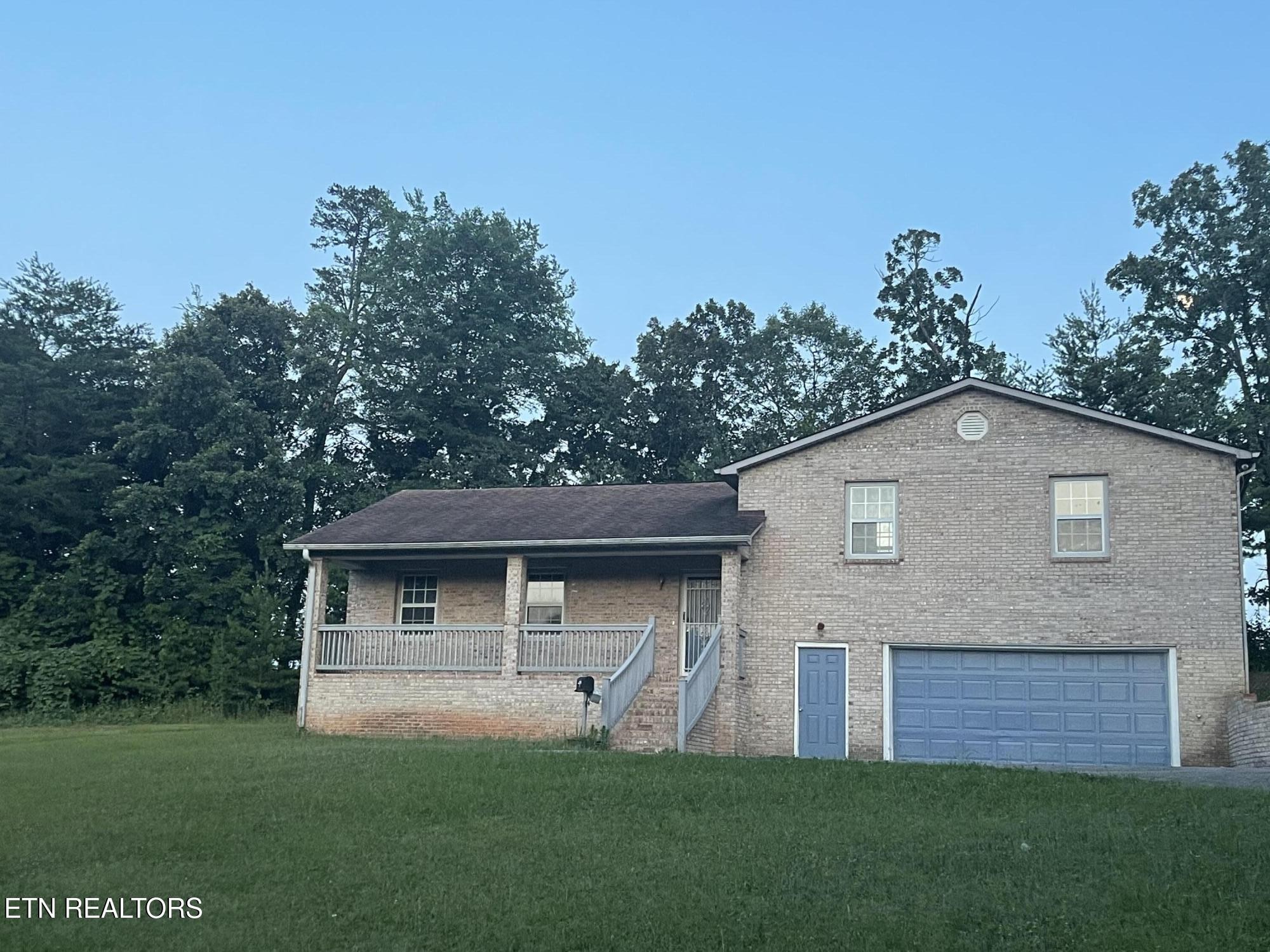 2521 W Old Topside Rd